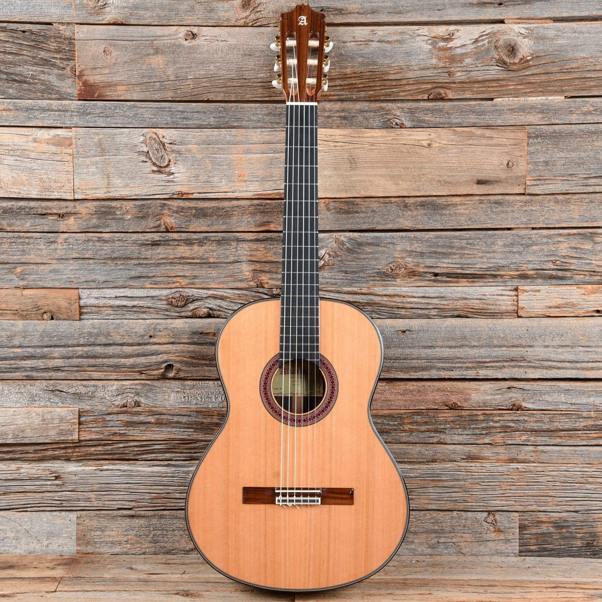 Alhambra 7P Classic Natural Acoustic Guitars / Classical