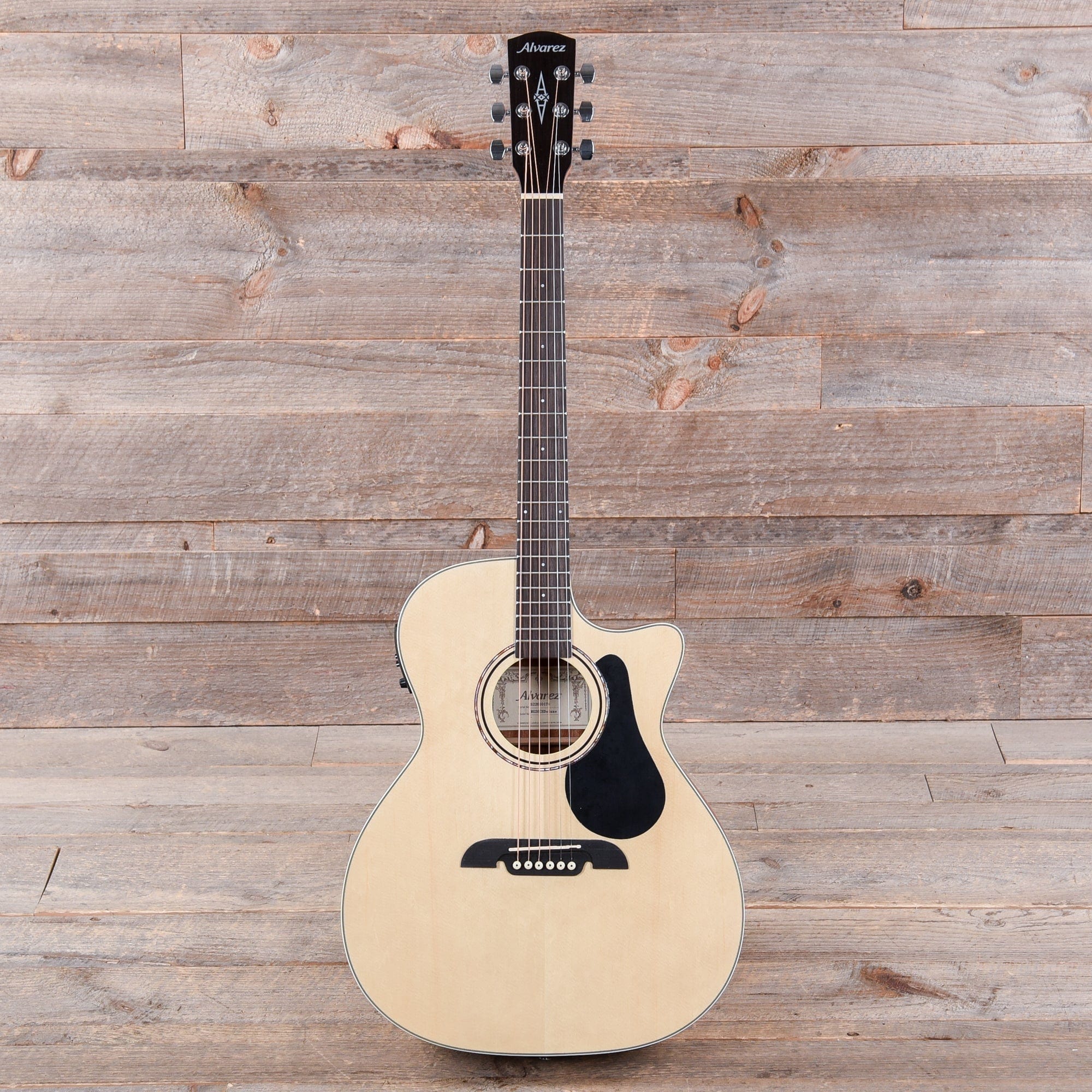 Alvarez Regent RG26CE Deluxe Grand Auditorium Acoustic Pack w/Gig Bag & Pickup Acoustic Guitars / OM and Auditorium