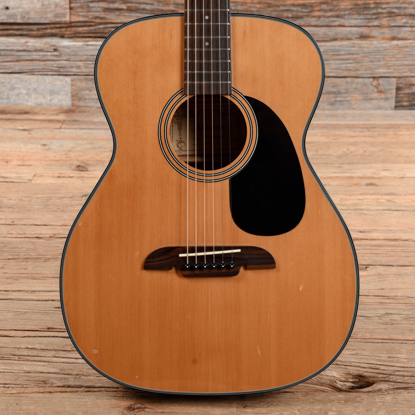 Alvarez RF010 Regent Natural Acoustic Guitars / OM and Auditorium