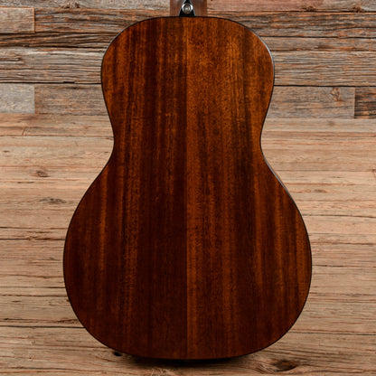 Alvarez AMP660ESHB Sunburst Acoustic Guitars / Parlor