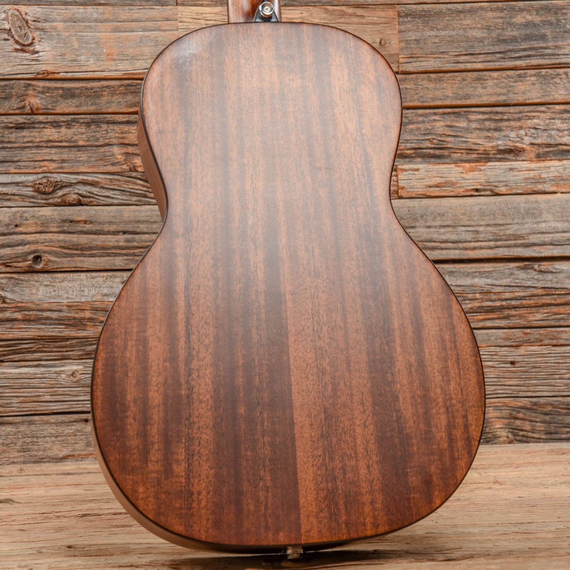 Alvarez AMP660ESHB Sunburst Acoustic Guitars / Parlor