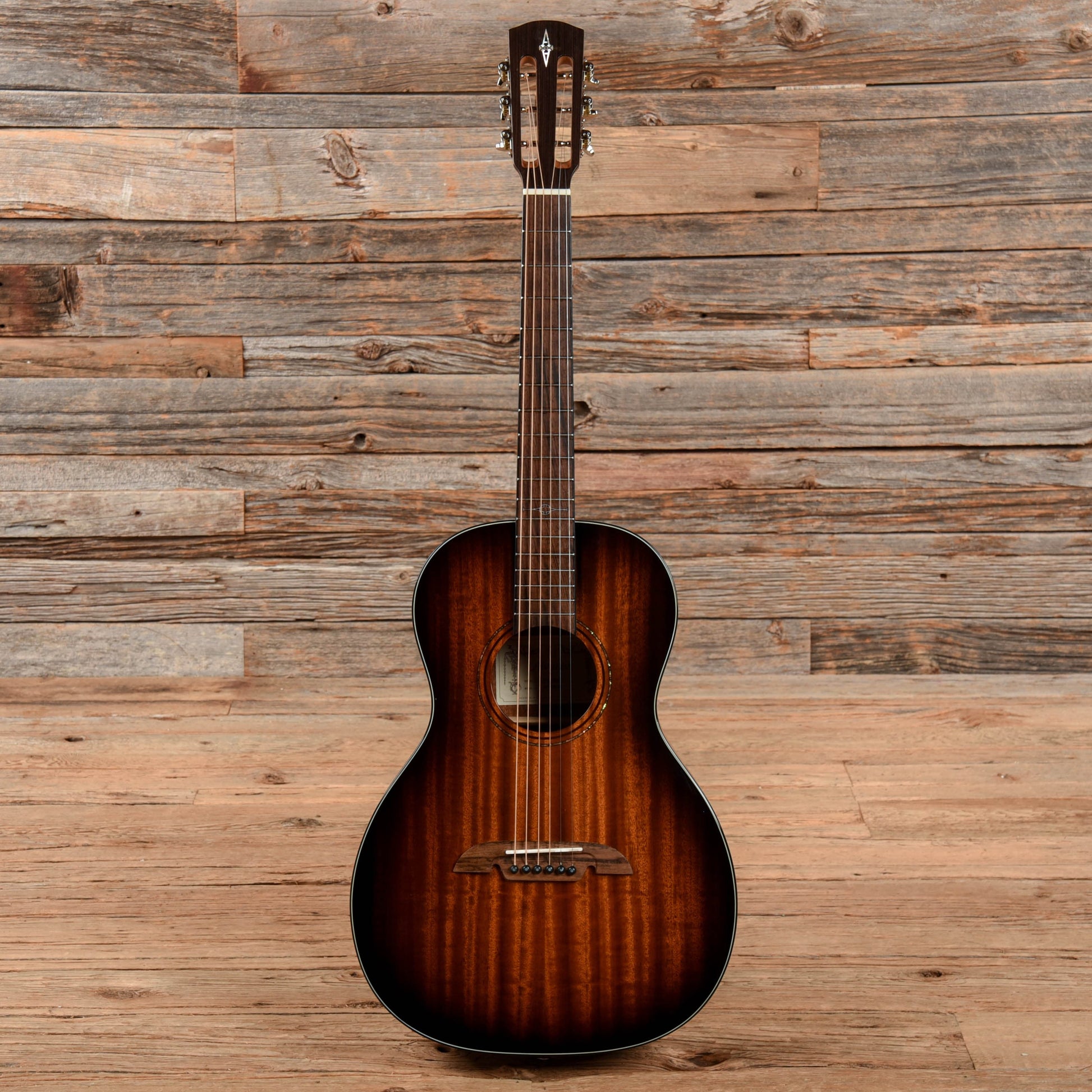 Alvarez AP66SHB Shadowburst Acoustic Guitars / Parlor