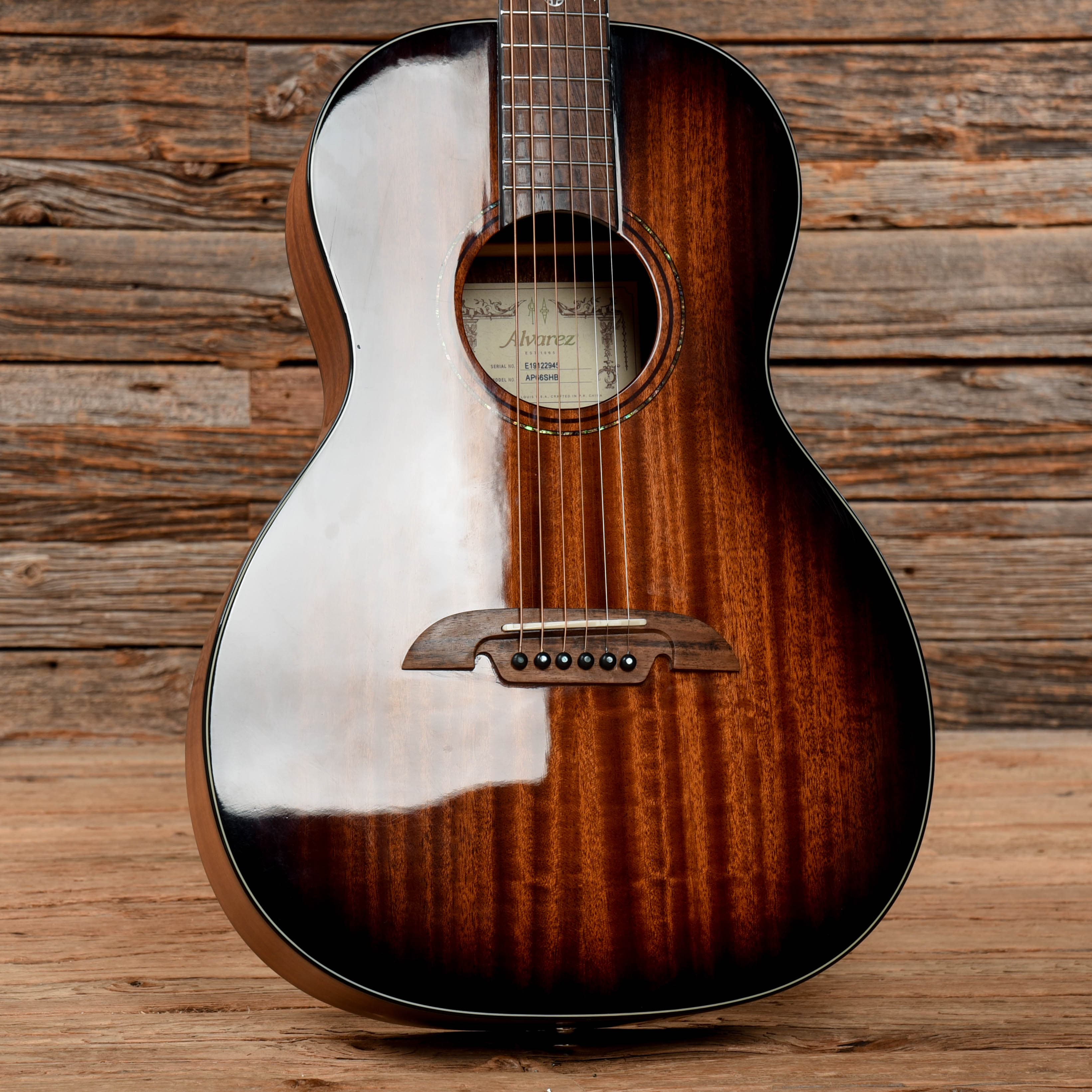 Alvarez AP66SHB Shadowburst Acoustic Guitars / Parlor
