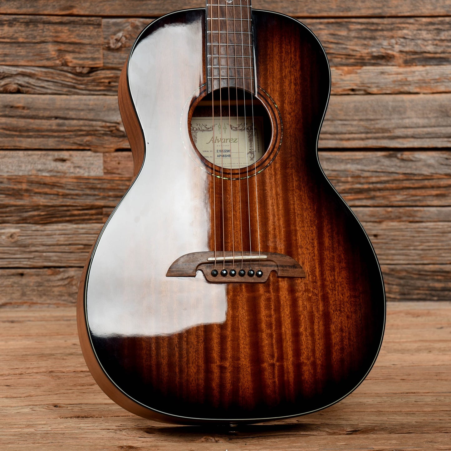 Alvarez AP66SHB Shadowburst Acoustic Guitars / Parlor