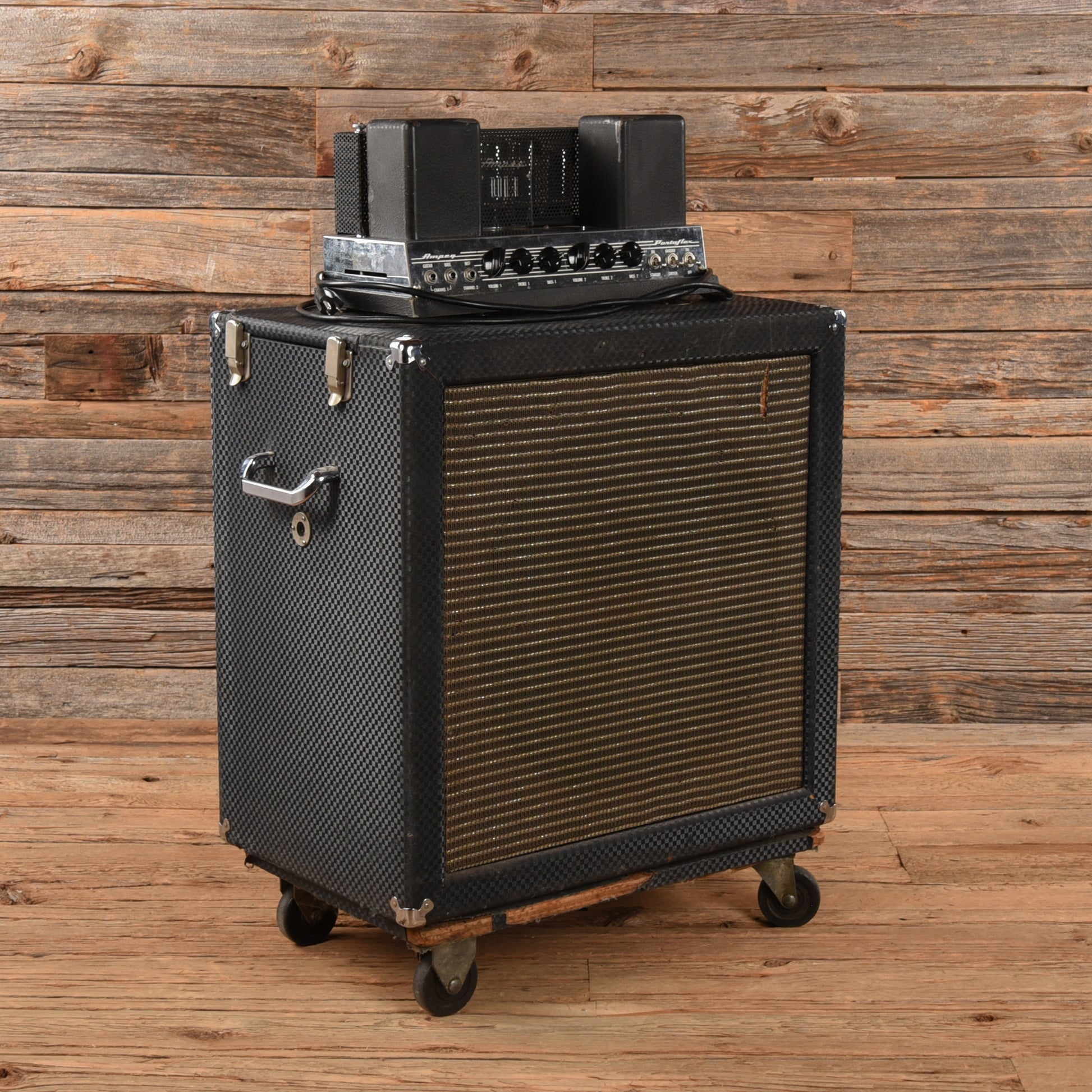 Ampeg B-18-N  1966 Amps / Guitar Amps / Guitar Combos
