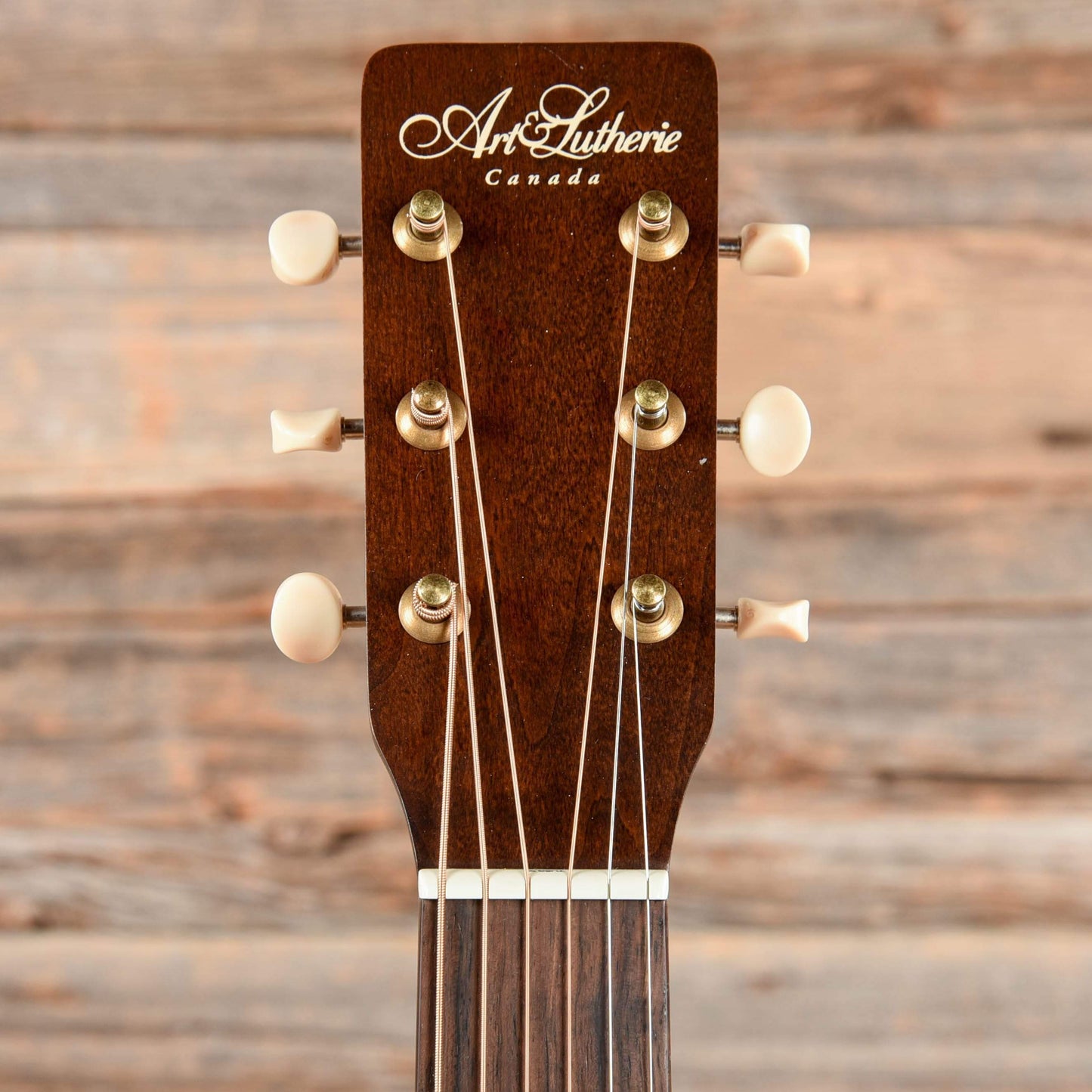 Art & Lutherie Legacy Concert Hall CW QIT Bourbon Burst 2004 Acoustic Guitars / Concert