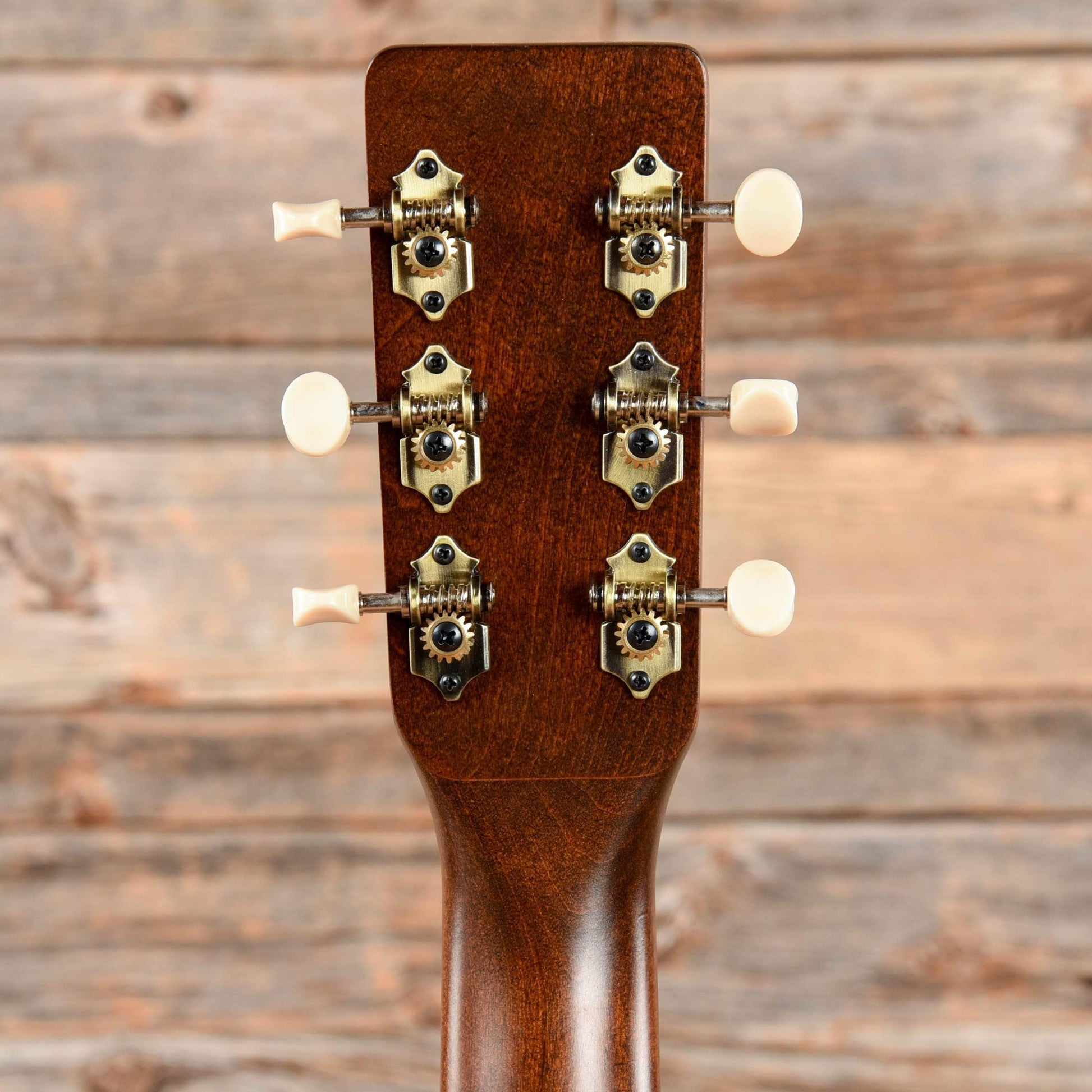 Art & Lutherie Legacy Concert Hall CW QIT Bourbon Burst 2004 Acoustic Guitars / Concert