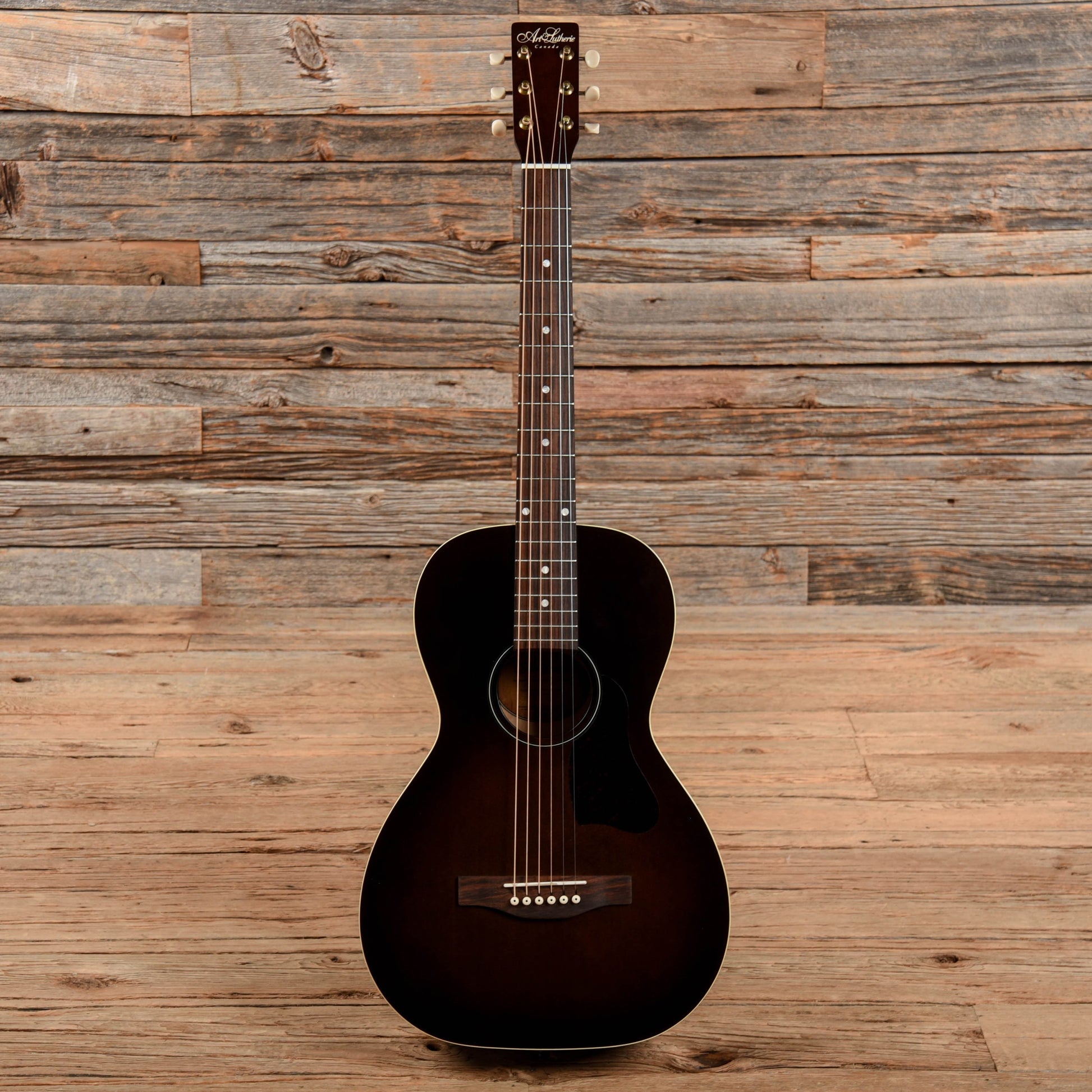 Art & Lutherie Roadhouse Bourbon Burst Acoustic Guitars / Concert