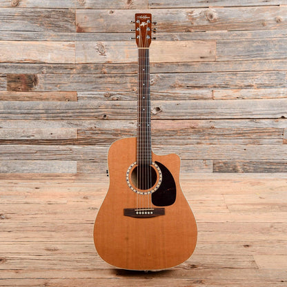Art & Lutherie CW Cedar QI Natural Acoustic Guitars / Dreadnought