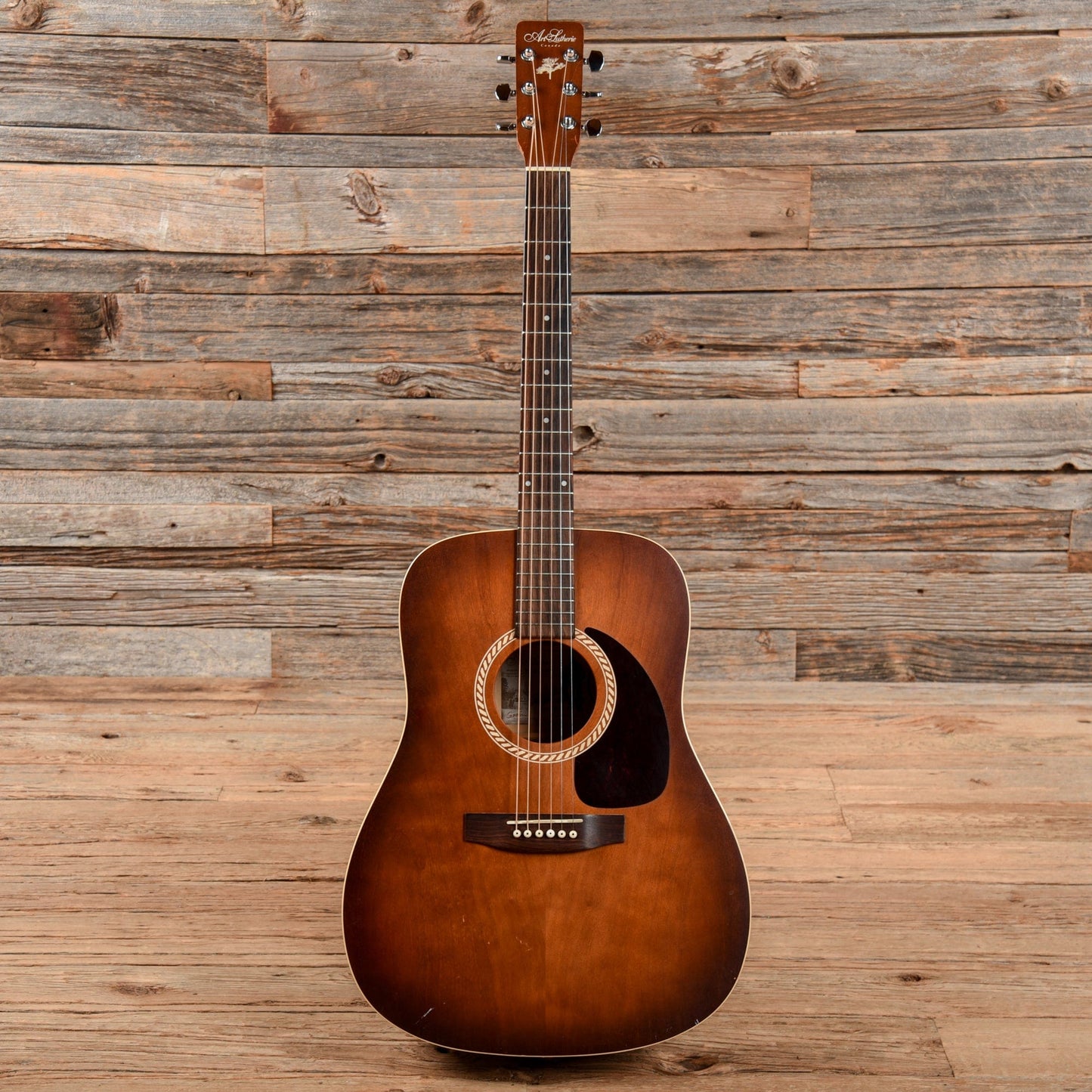 Art & Lutherie Wild Cherry Dreadnought Sunburst Acoustic Guitars / Dreadnought