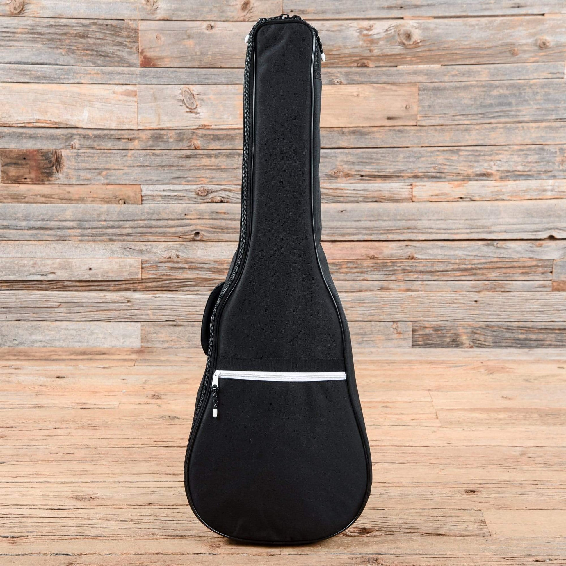 Art & Lutherie Roadhouse Parlor Acoustic/Electric Faded Cream Acoustic Guitars / Parlor