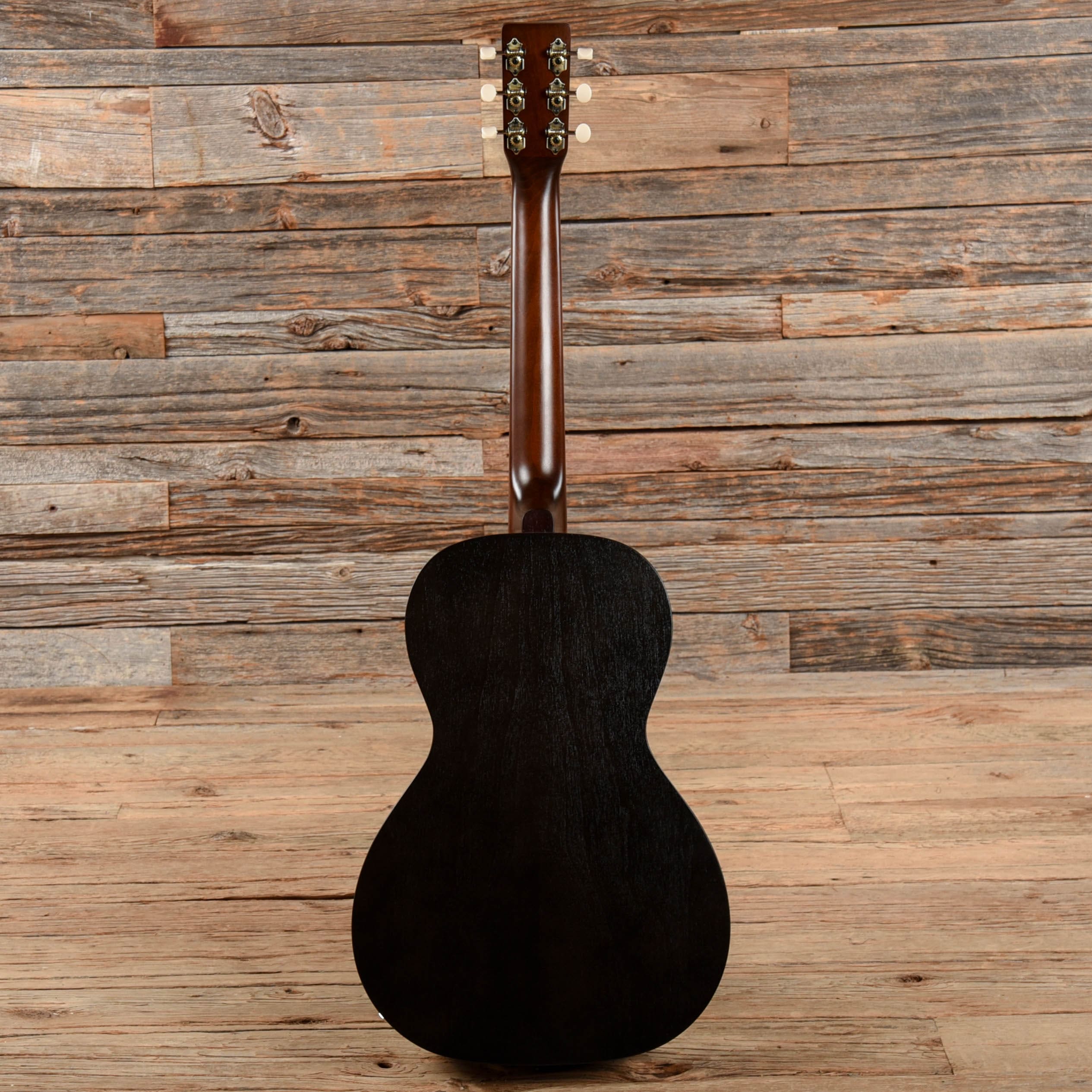 Art & Lutherie Roadhouse Parlor Acoustic-Electric Guitar Faded Black Acoustic Guitars / Parlor