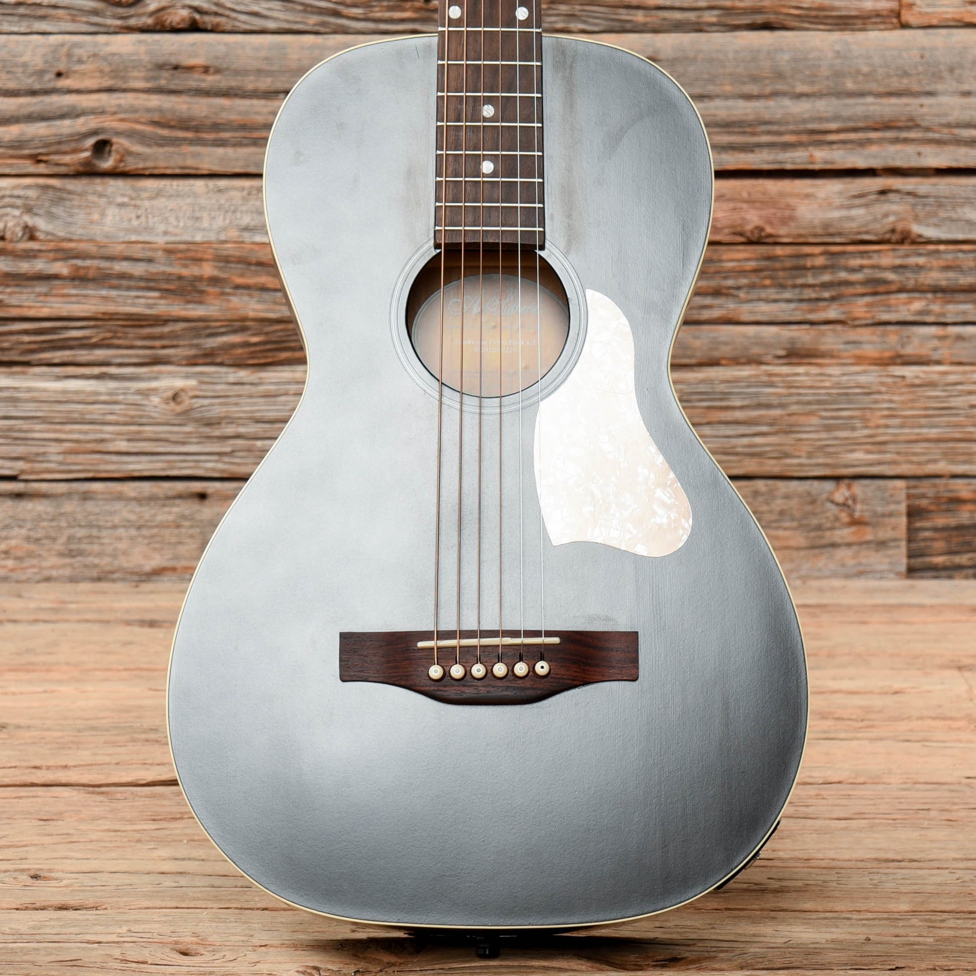 Art & Lutherie Roadhouse Parlor Acoustic-Electric Guitar Faded Black Acoustic Guitars / Parlor