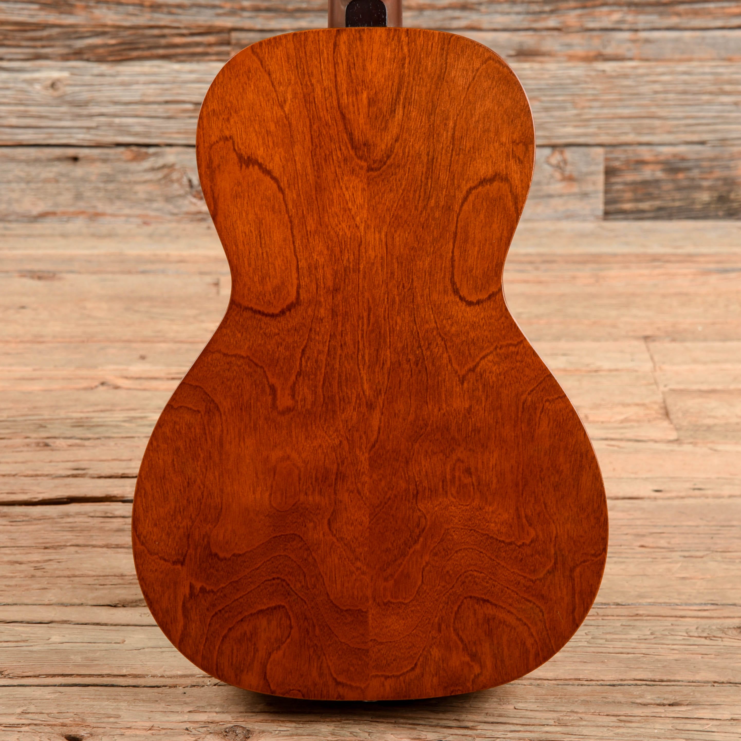Art & Lutherie Roadhouse Parlor w/Q-Discrete Electronics Natural Acoustic Guitars / Parlor