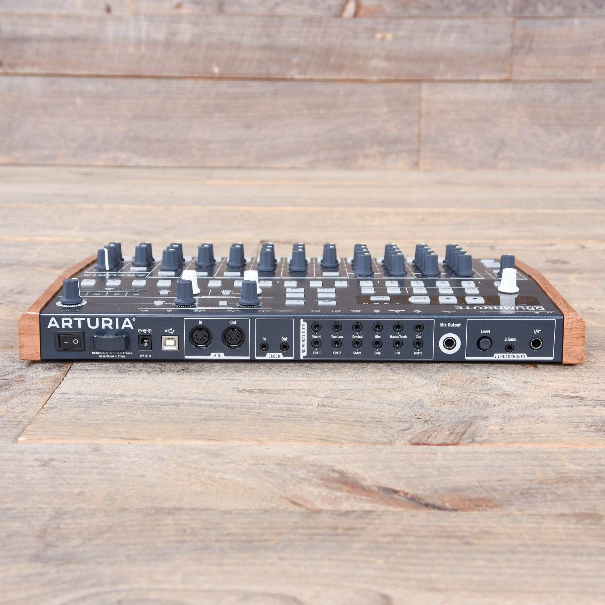 Arturia DrumBrute Analog Drum Machine Drums and Percussion / Drum Machines and Samplers