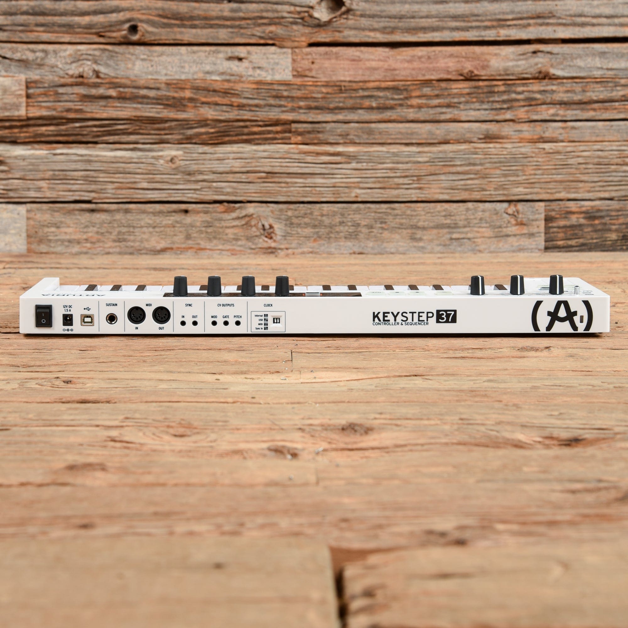 Arturia KeyStep 37 MIDI Controller USED Keyboards and Synths / Controllers