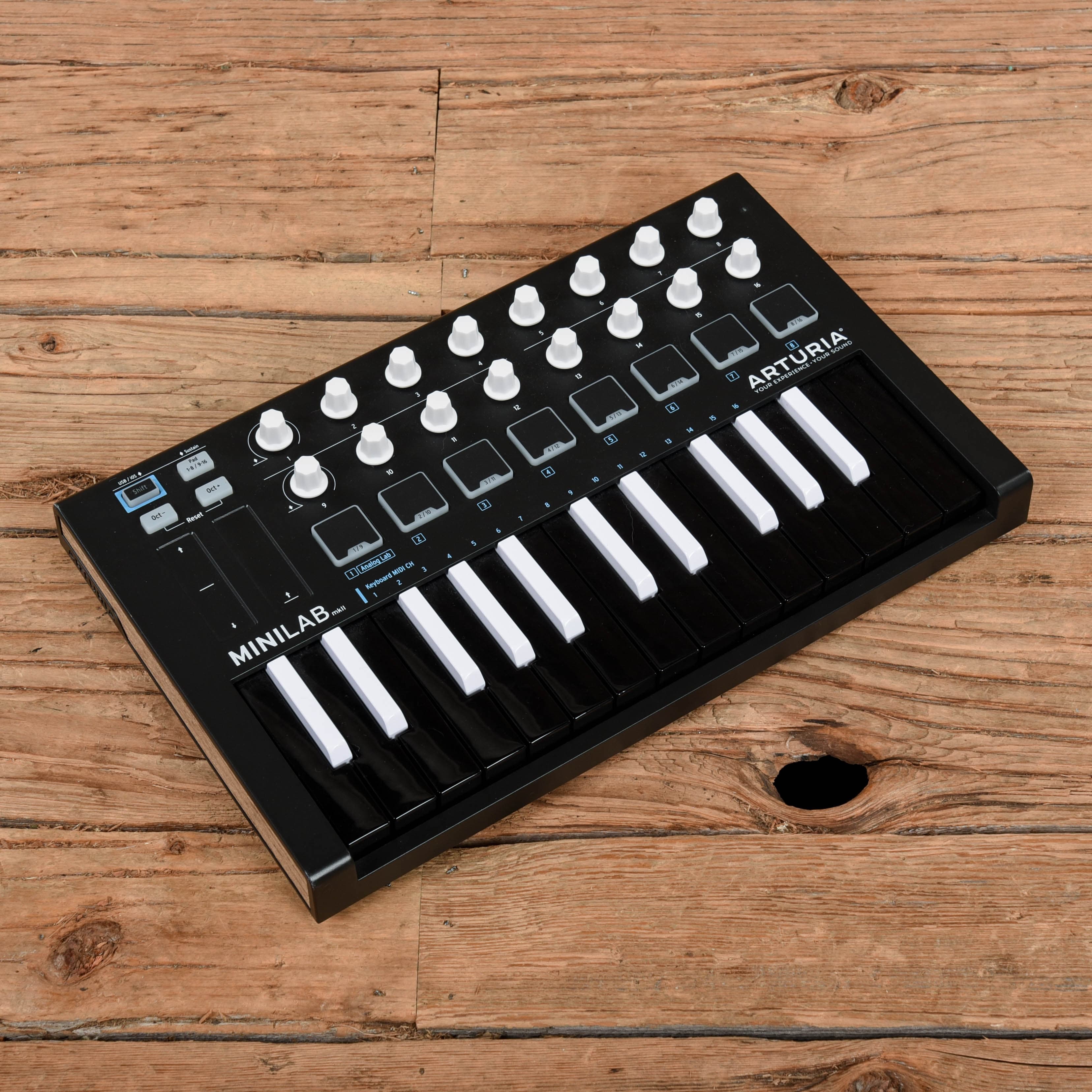 Arturia Mini Lab Mk 2 Keyboards and Synths / Controllers
