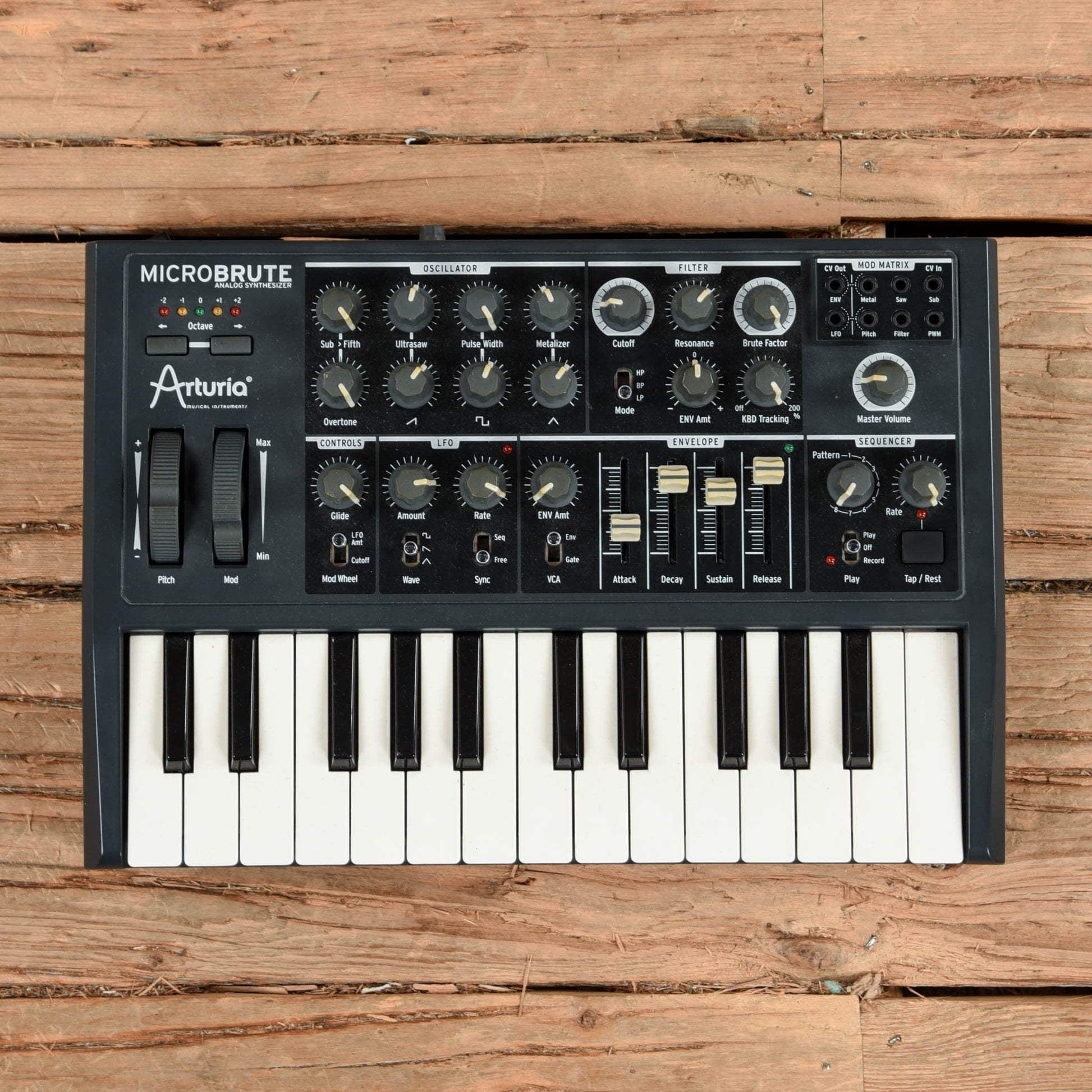Arturia MicroBrute 25-Key Synthesizer Keyboards and Synths / Synths / Digital Synths