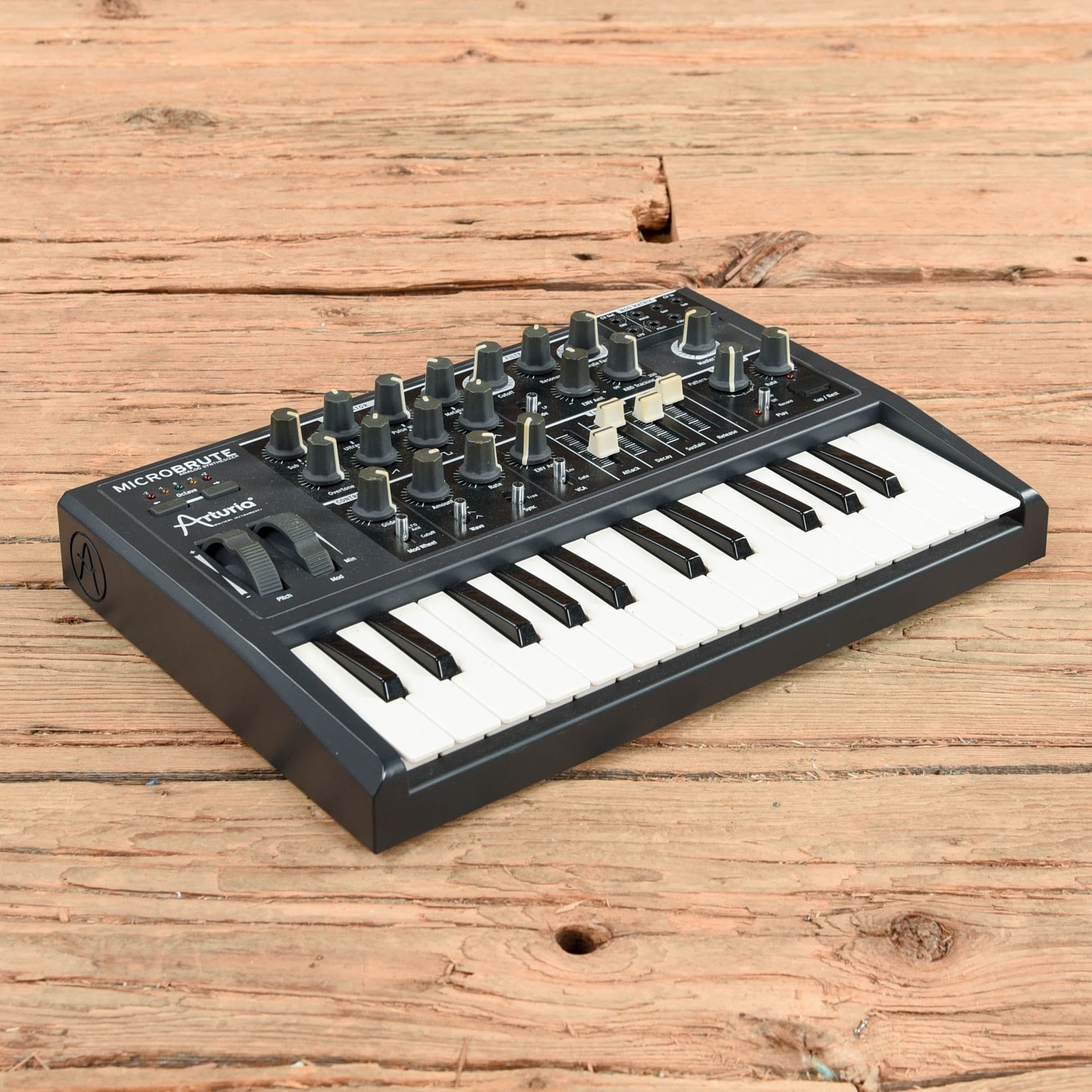 Arturia MicroBrute 25-Key Synthesizer Keyboards and Synths / Synths / Digital Synths