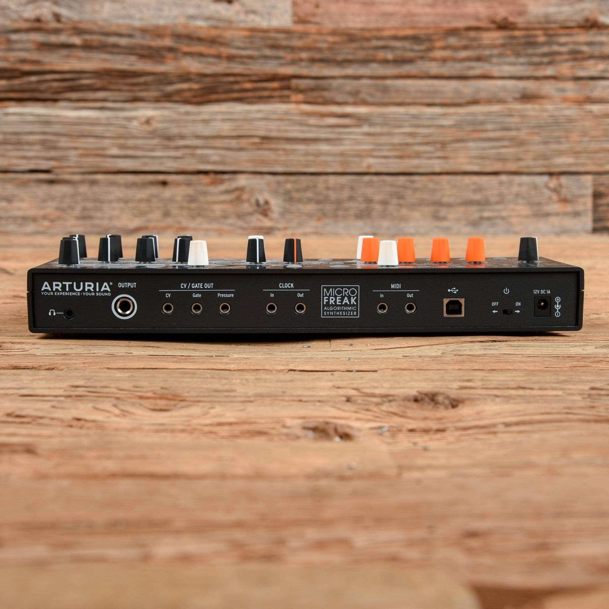 Arturia MicroFreak 25-Key Algorithmic Synthesizer Keyboards and Synths / Synths / Digital Synths