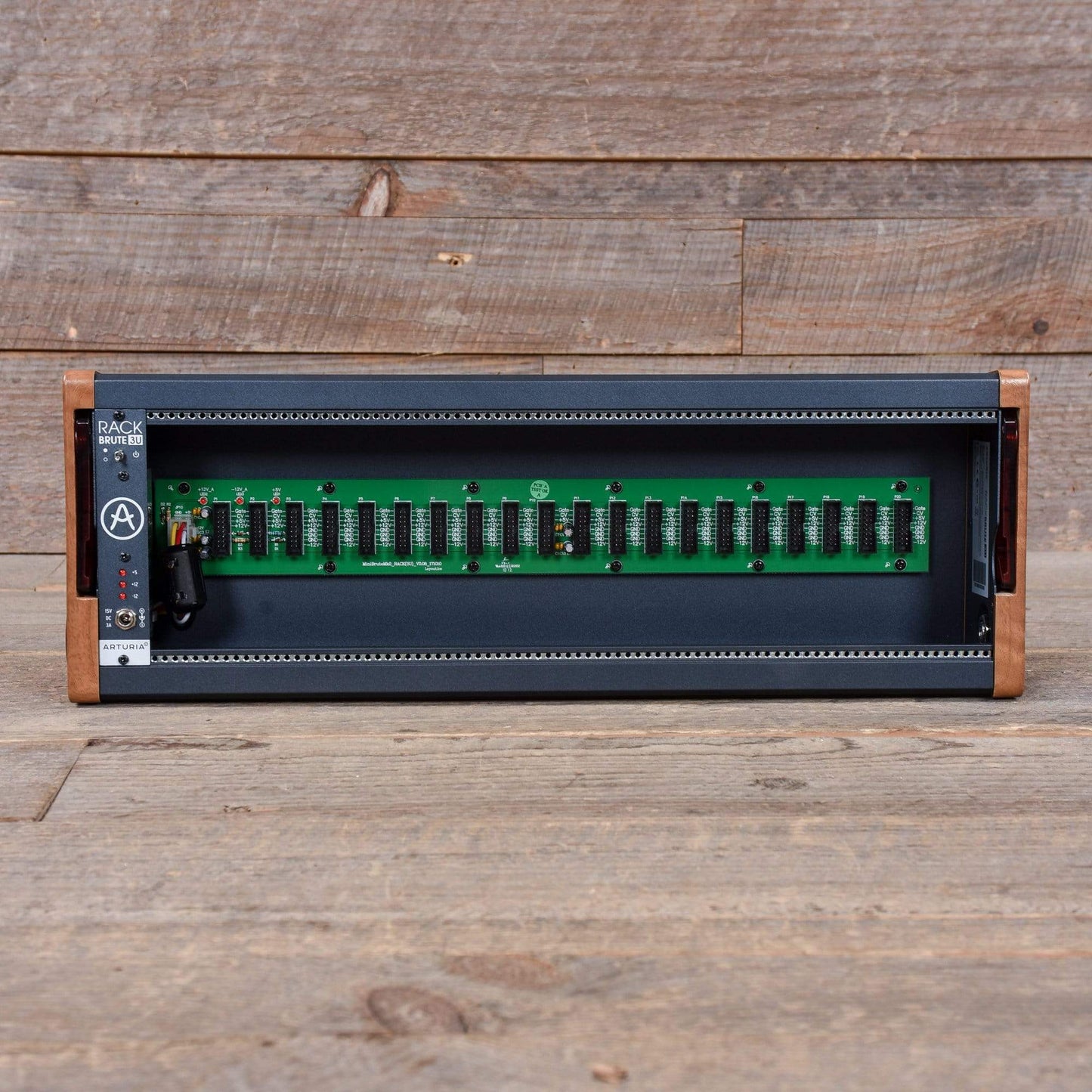 Arturia RackBrute 3U 88HP EuroRack Modular Housing System Keyboards and Synths / Synths / Eurorack