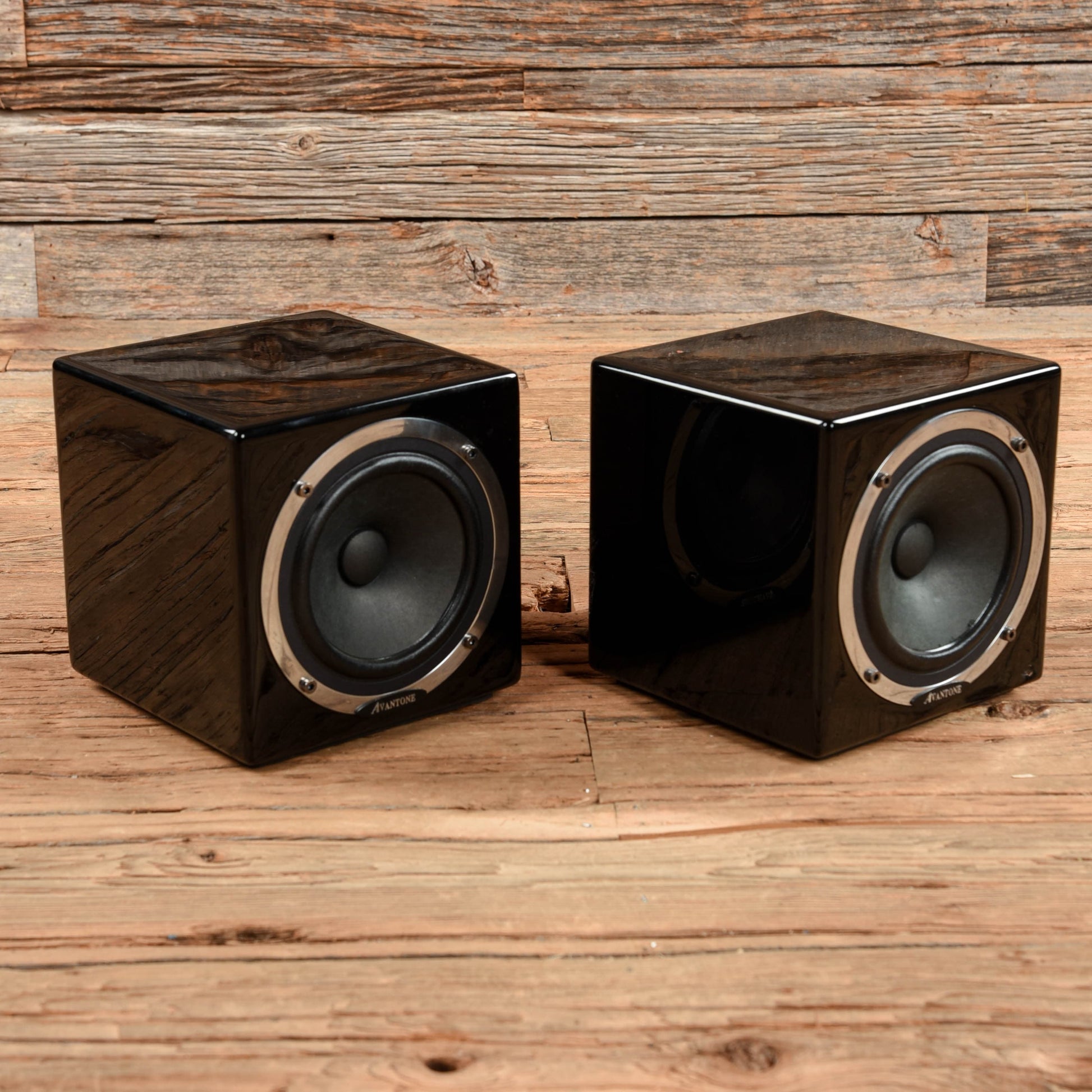 Avantone Pro Active MixCubes Powered Studio Monitors (Pair) USED Pro Audio / Speakers / Studio Monitors