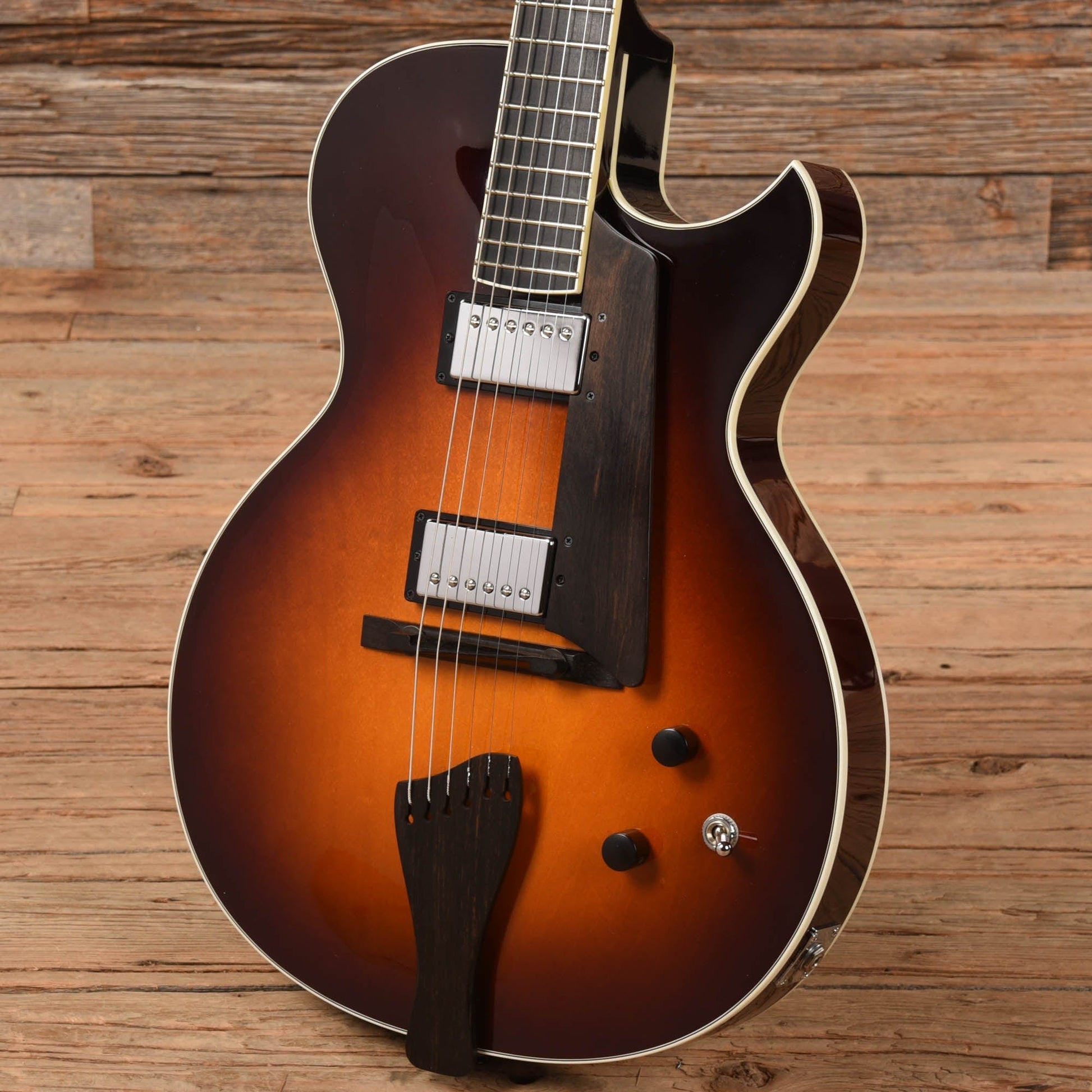 Benedetto Bambino Sunburst 2008 Electric Guitars / Solid Body