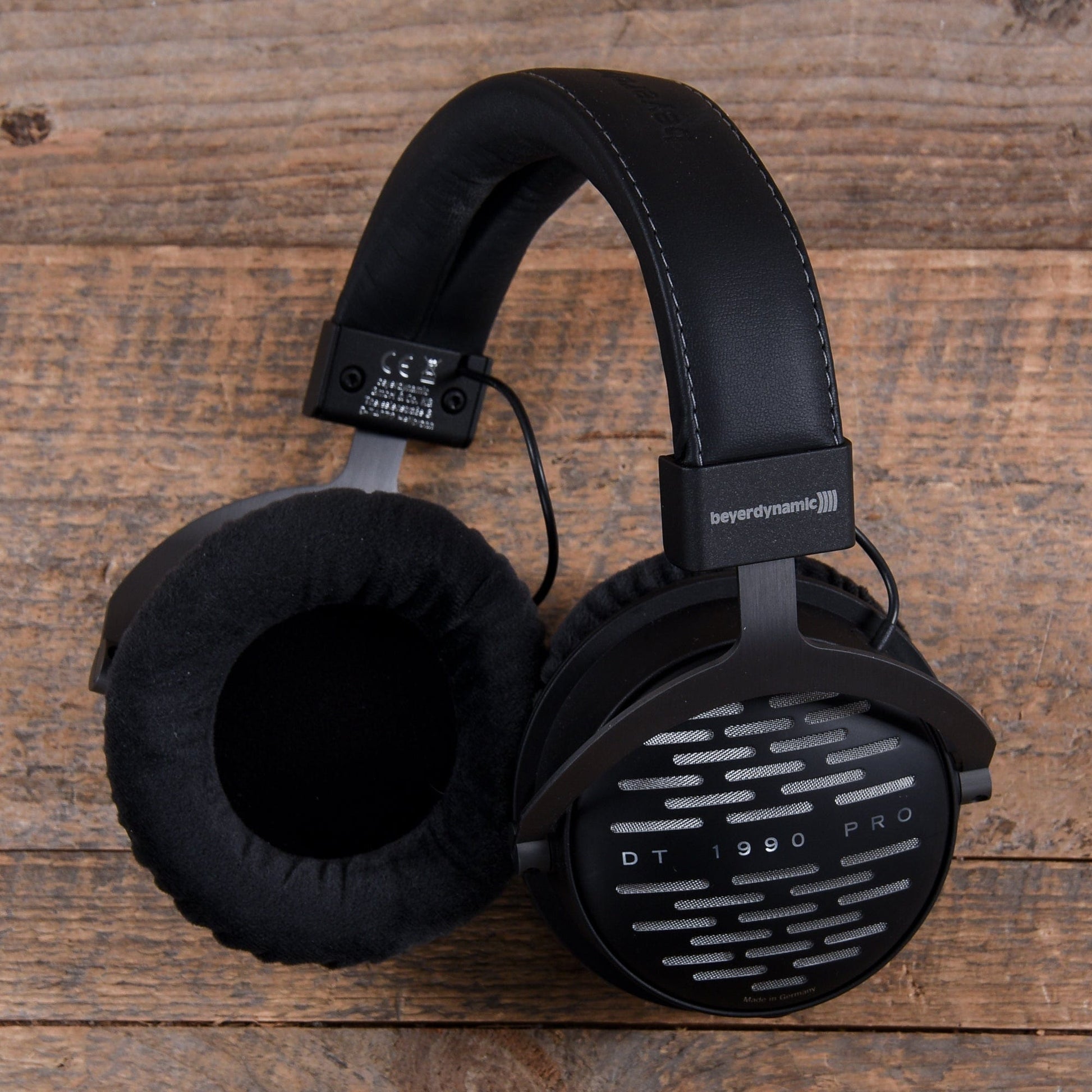 beyerdynamice DT 1990 Pro 250 Ohm Studio Headphones – Chicago
