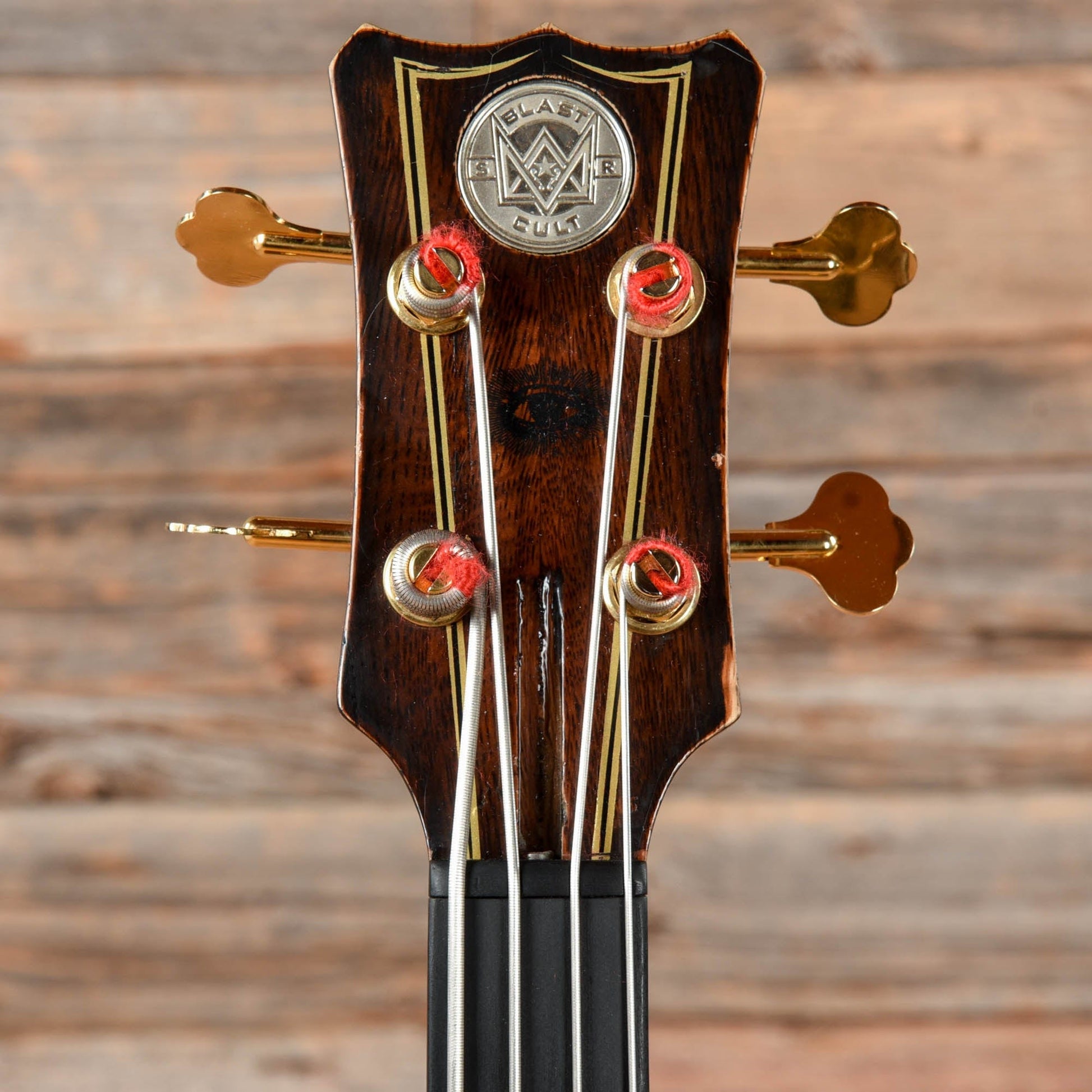 Blast Cult Gateway Bass Sunburst Bass Guitars / 4-String