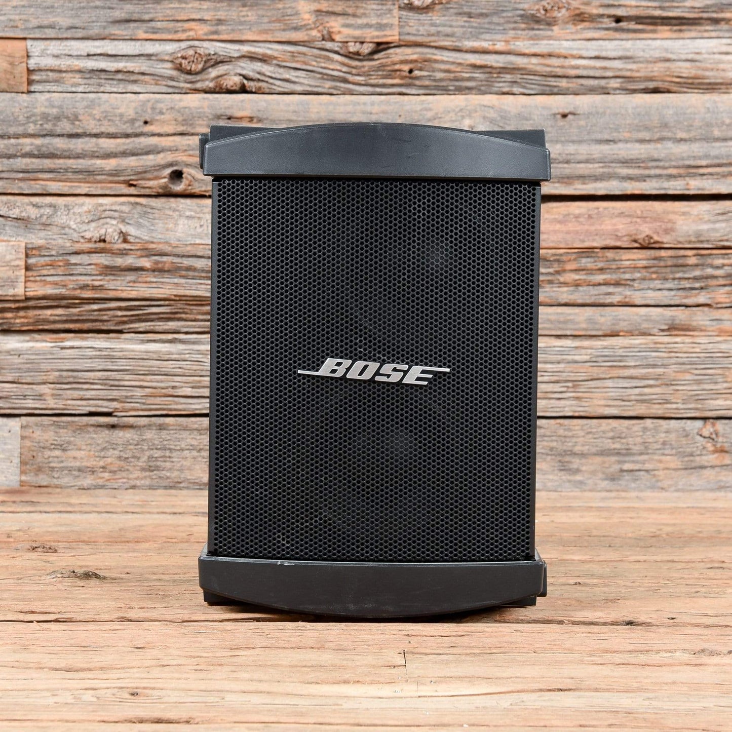 Bose B1 Bass Module Pro Audio / Speakers / Powered Speakers