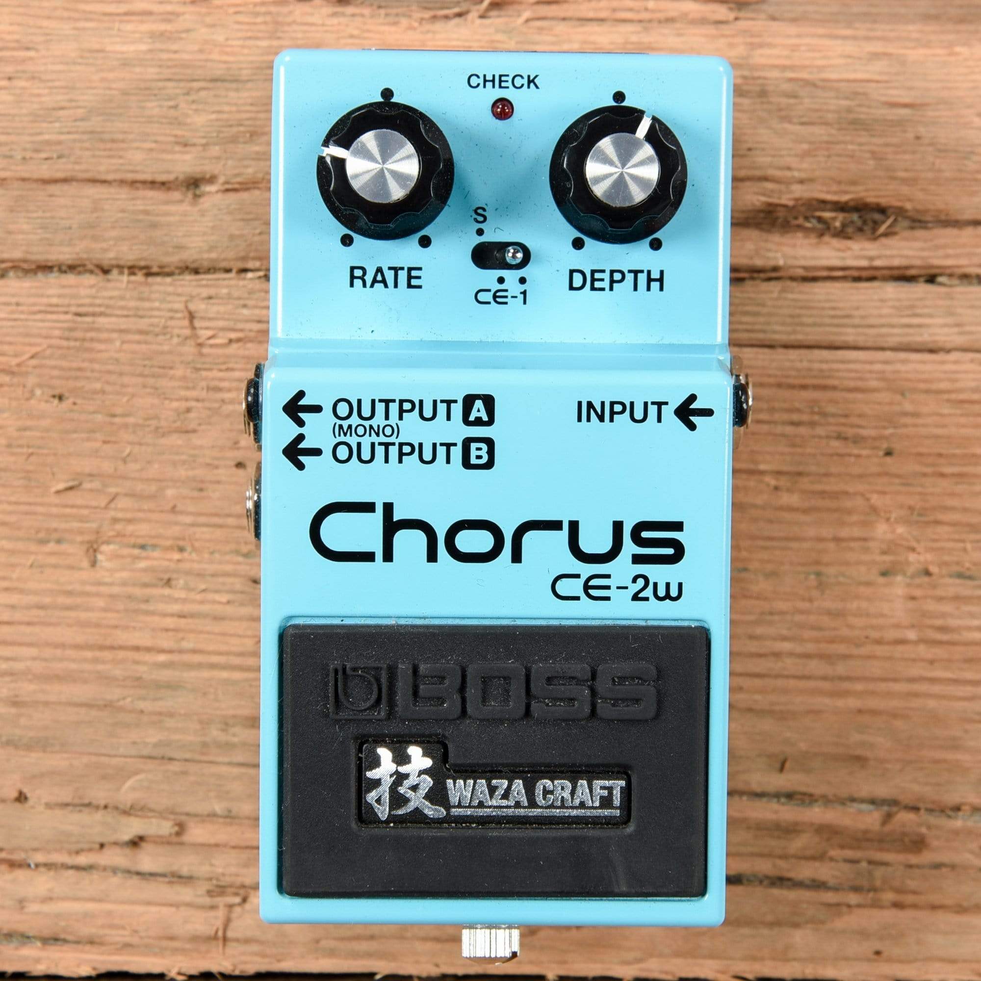 Boss CE-2W Waza Craft Chorus Effects and Pedals / Chorus and Vibrato