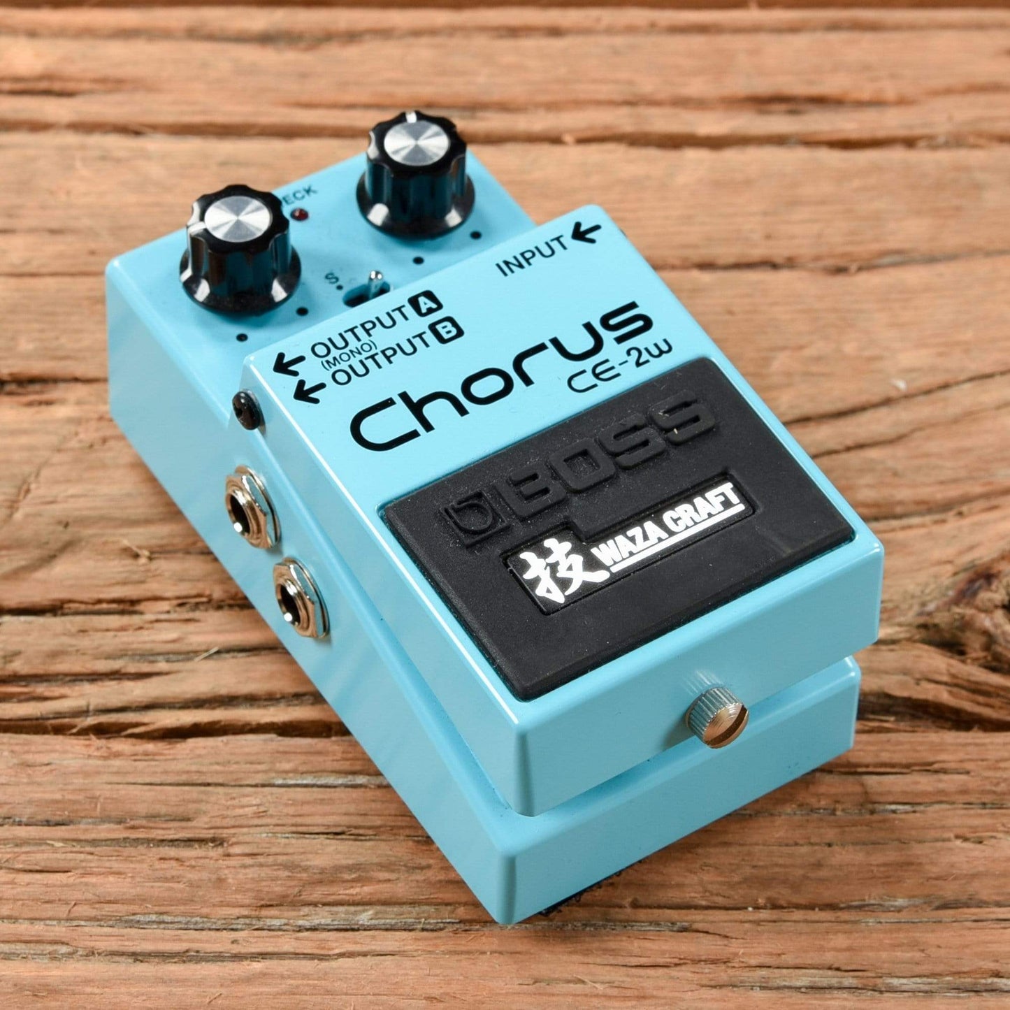 Boss CE-2W Waza Craft Chorus Effects and Pedals / Chorus and Vibrato