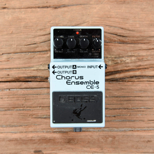 Boss CE-5 Chorus Ensemble Effects and Pedals / Chorus and Vibrato