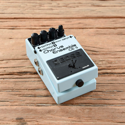 Boss CE-5 Chorus Ensemble Effects and Pedals / Chorus and Vibrato