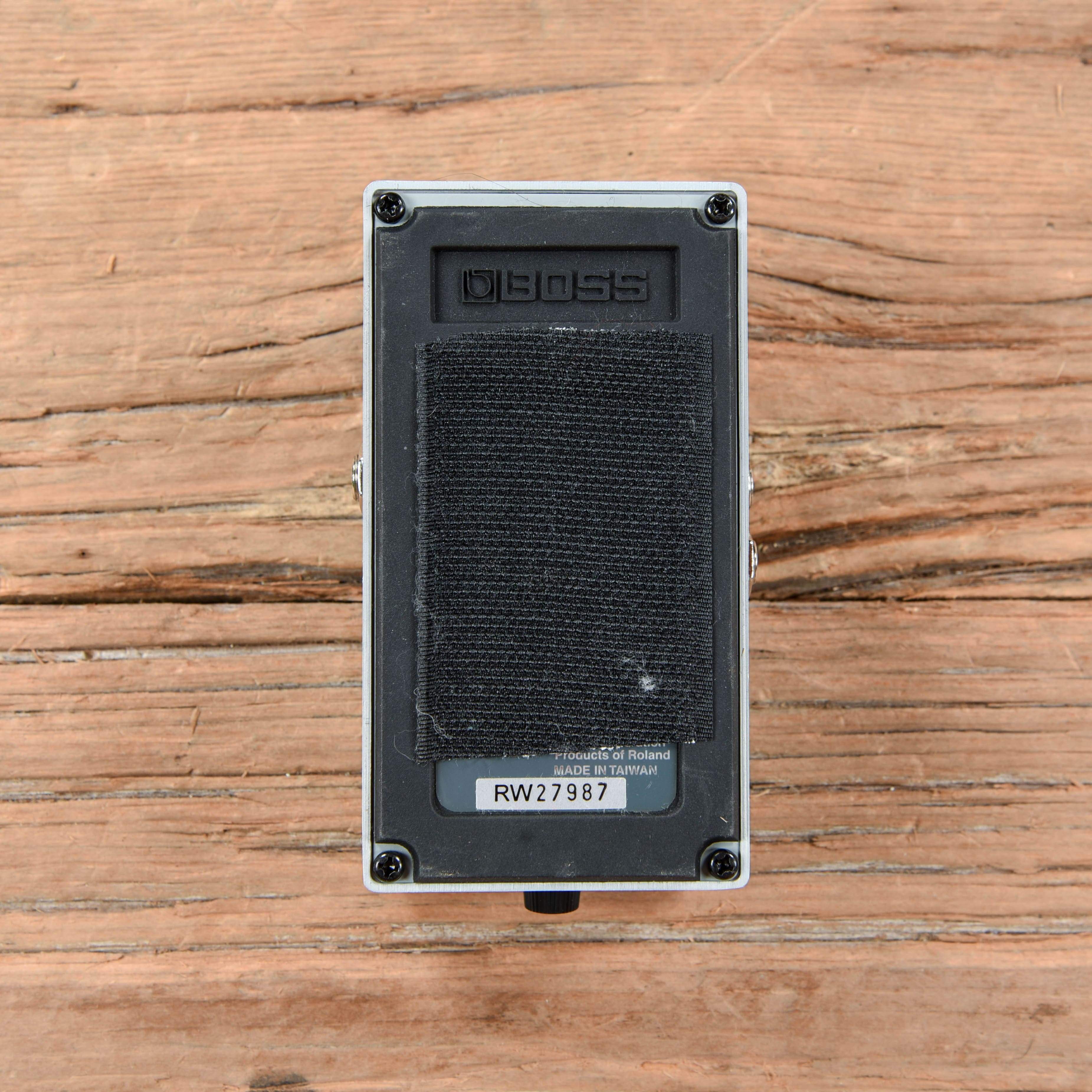 Boss CE-5 Chorus Ensemble Effects and Pedals / Chorus and Vibrato