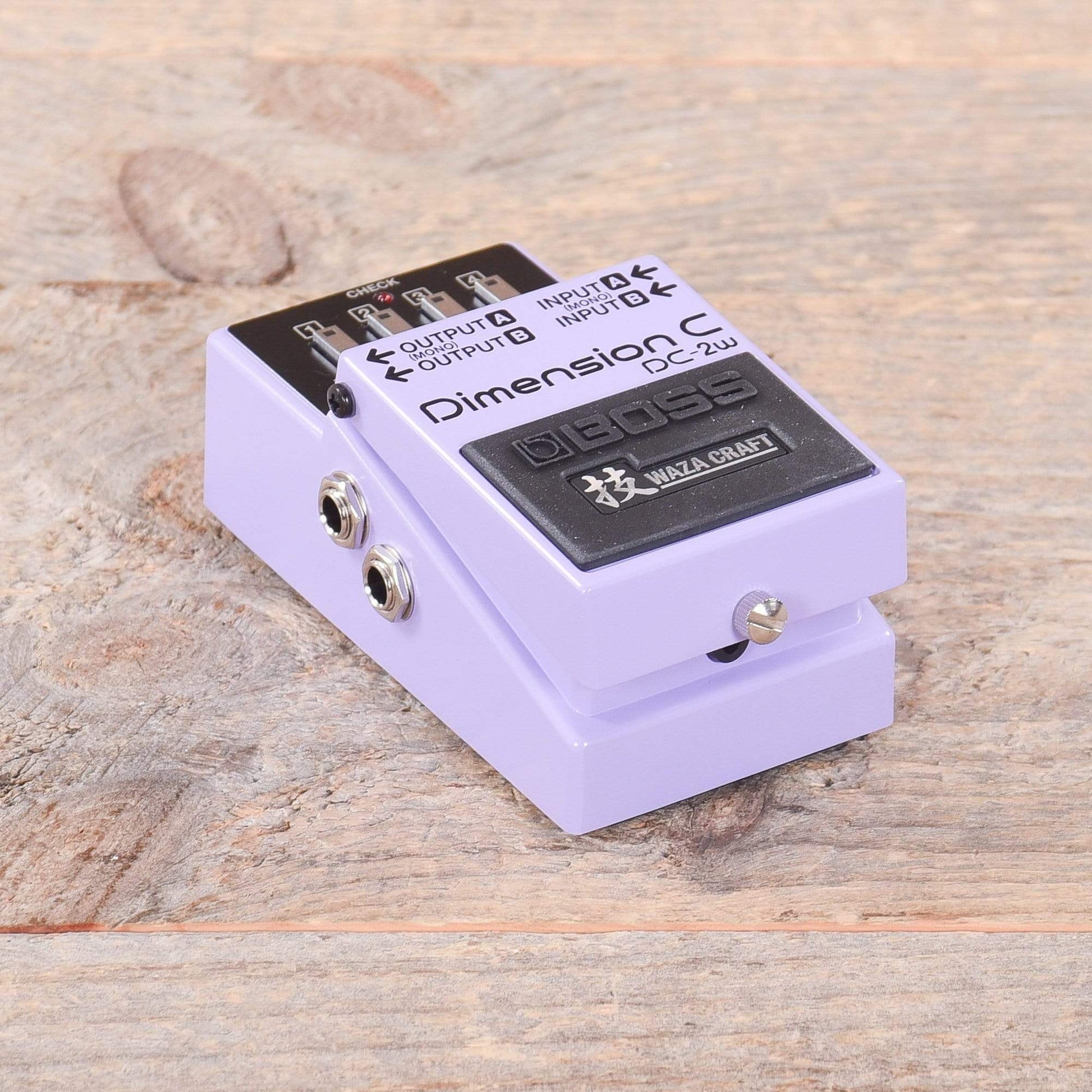 dc2w pedal Boss DC-2W Dimension C Waza Craft Chorus Pedal – Chicago Music Exchange