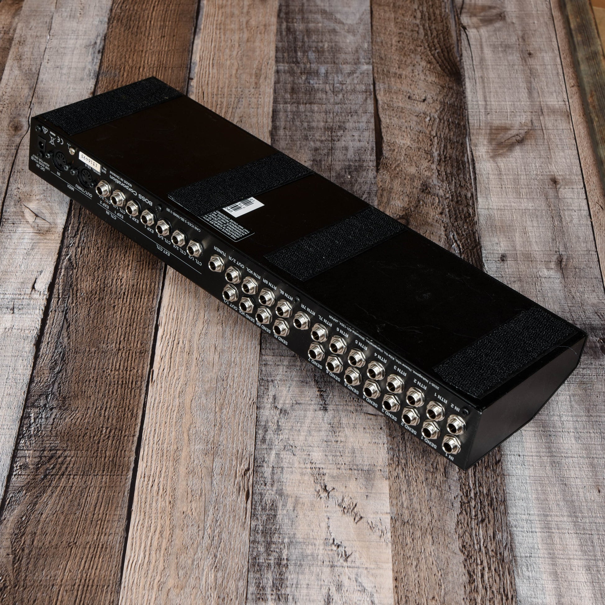 Boss 8 Control Boss ES-8 Switching System – Chicago Music Exchange