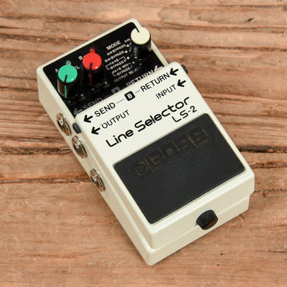 Boss LS-2 Line Selector Effects and Pedals / Controllers, Volume and Expression