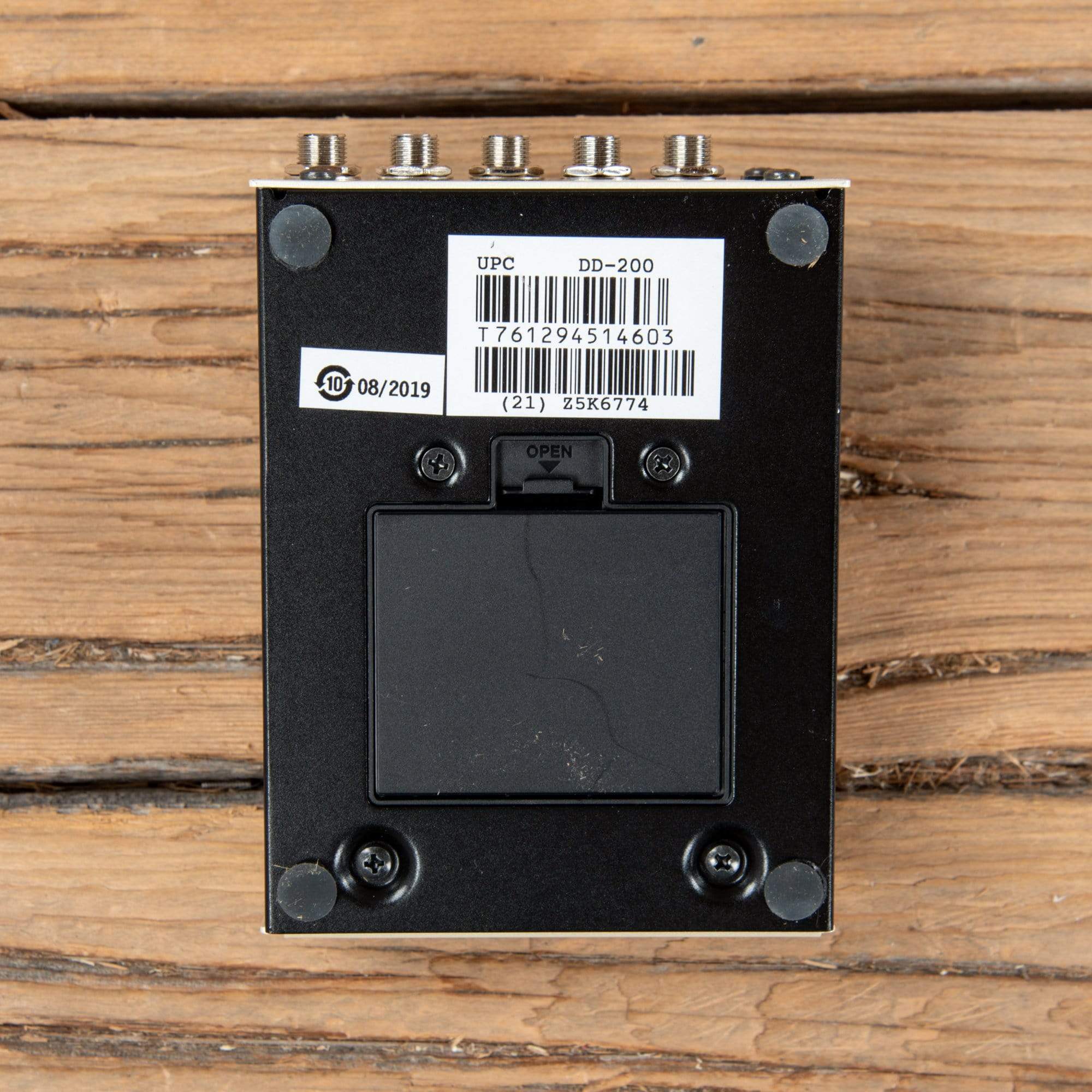 Boss DD-200 Digital Delay Effects and Pedals / Delay