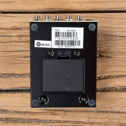 Boss DD-200 Digital Delay Effects and Pedals / Delay