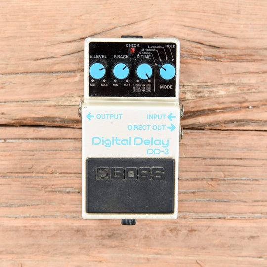 Boss DD-3 Digital Delay Effects and Pedals / Delay
