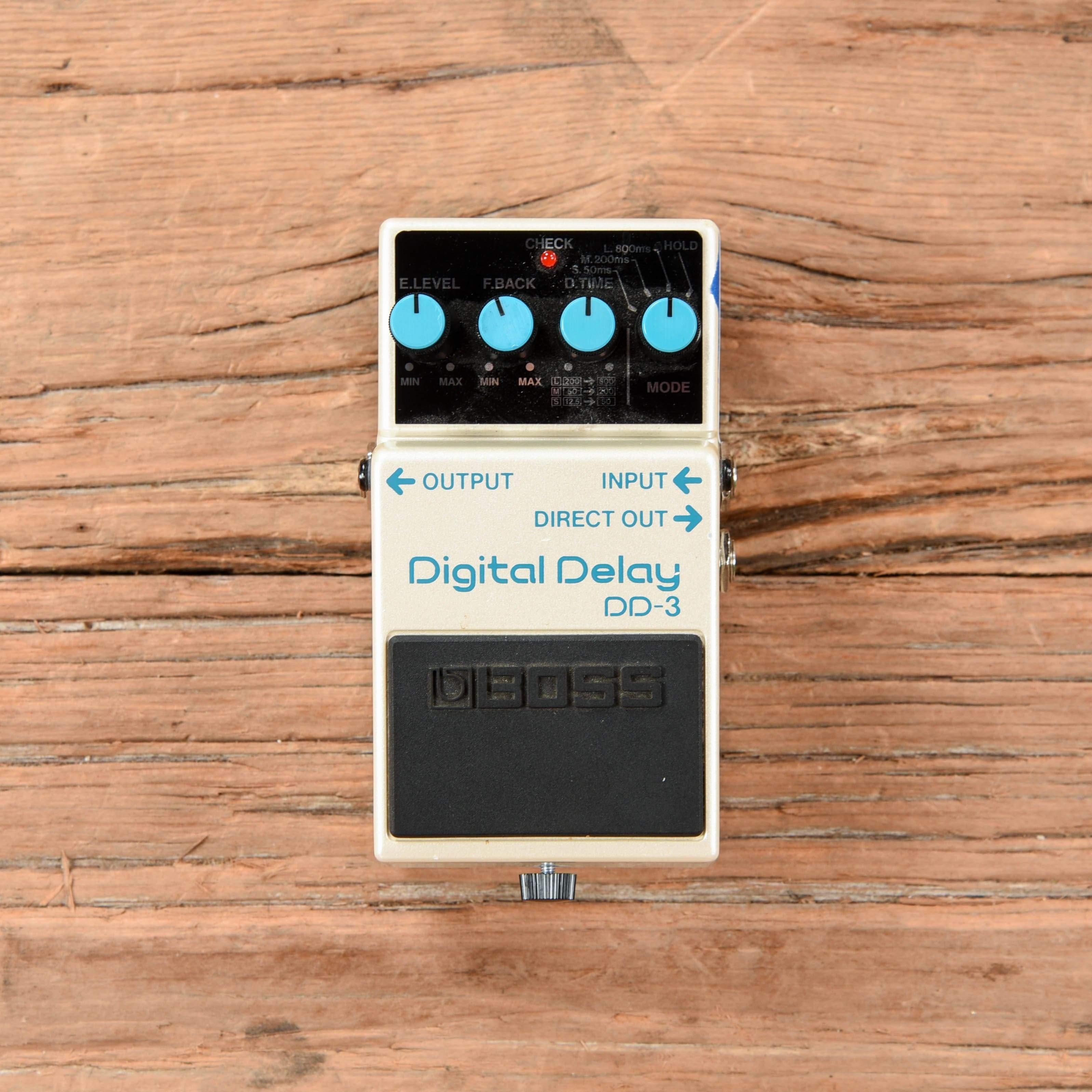 Boss DD-3 Digital Delay Effects and Pedals / Delay