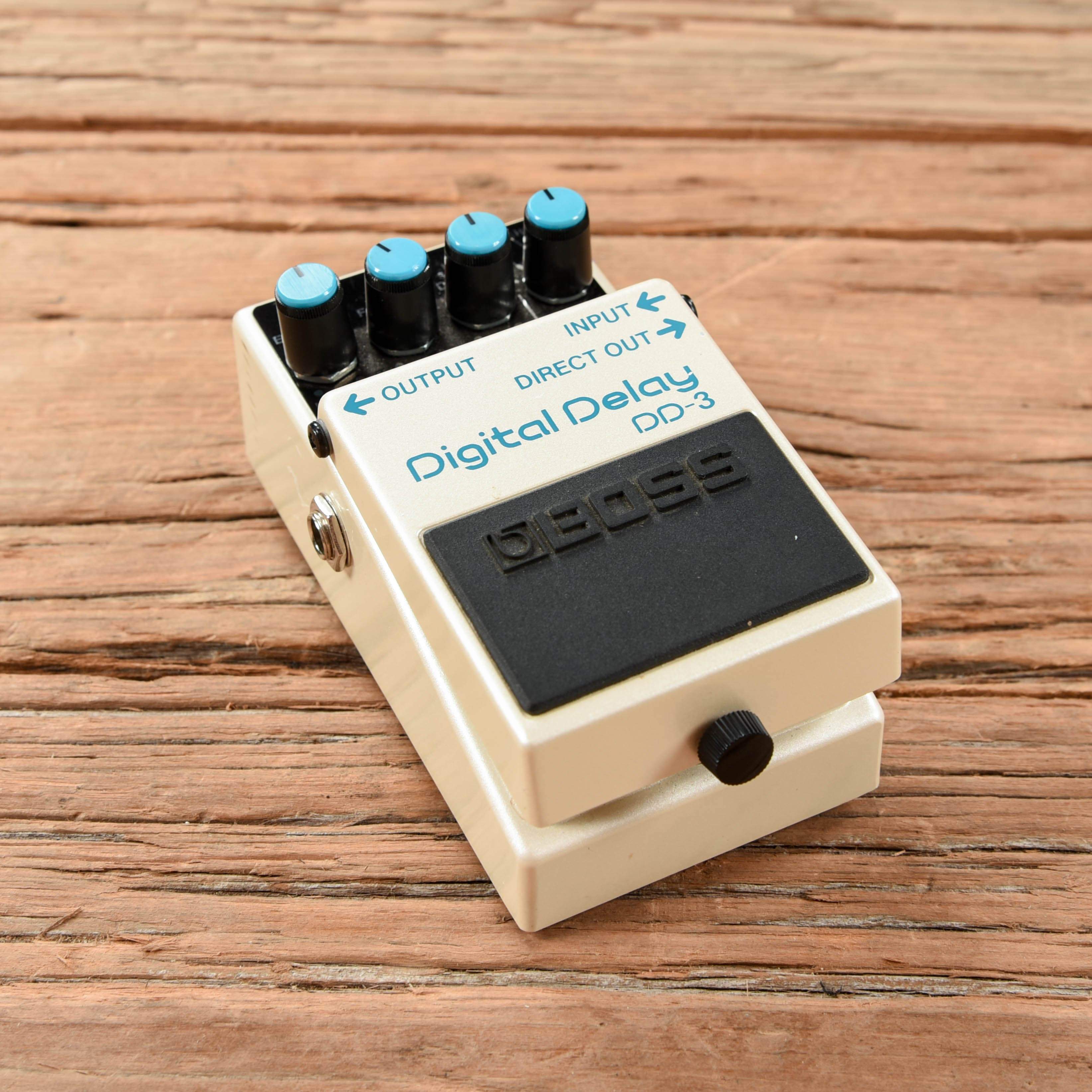 Boss DD-3 Digital Delay Effects and Pedals / Delay
