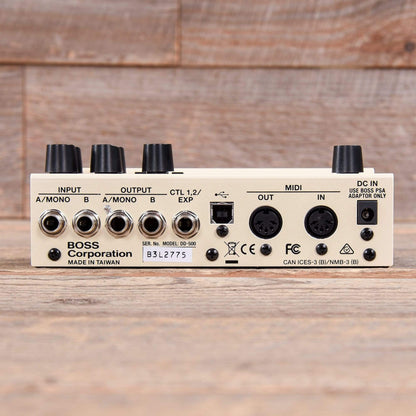 Boss DD-500 Digital Delay Effects and Pedals / Delay