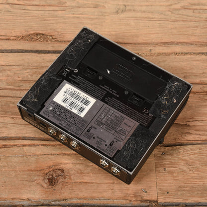 Boss RE-20 Space Echo Effects and Pedals / Delay