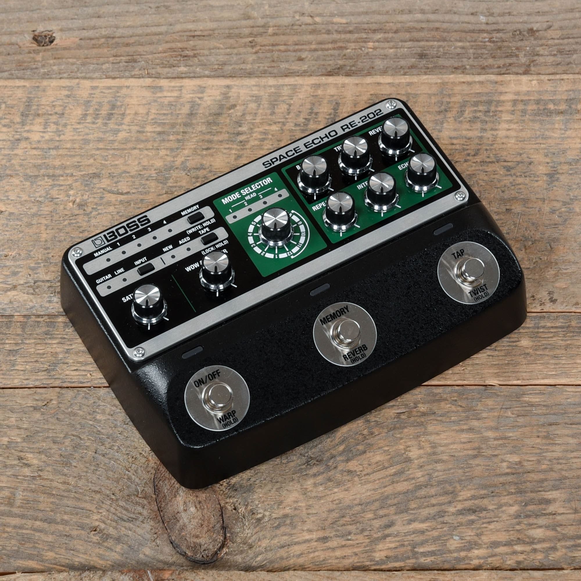 Boss RE-202 Space Echo Delay/Reverb Pedal – Chicago Music Exchange