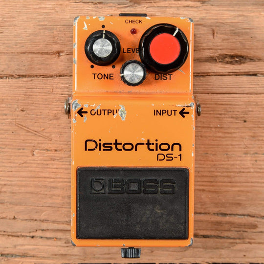 Boss DS-1 Distortion Effects and Pedals / Distortion