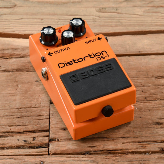 Boss DS-1 Distortion Effects and Pedals / Distortion