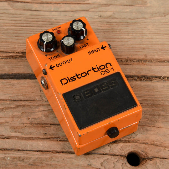 Boss DS-1 Distortion Effects and Pedals / Distortion