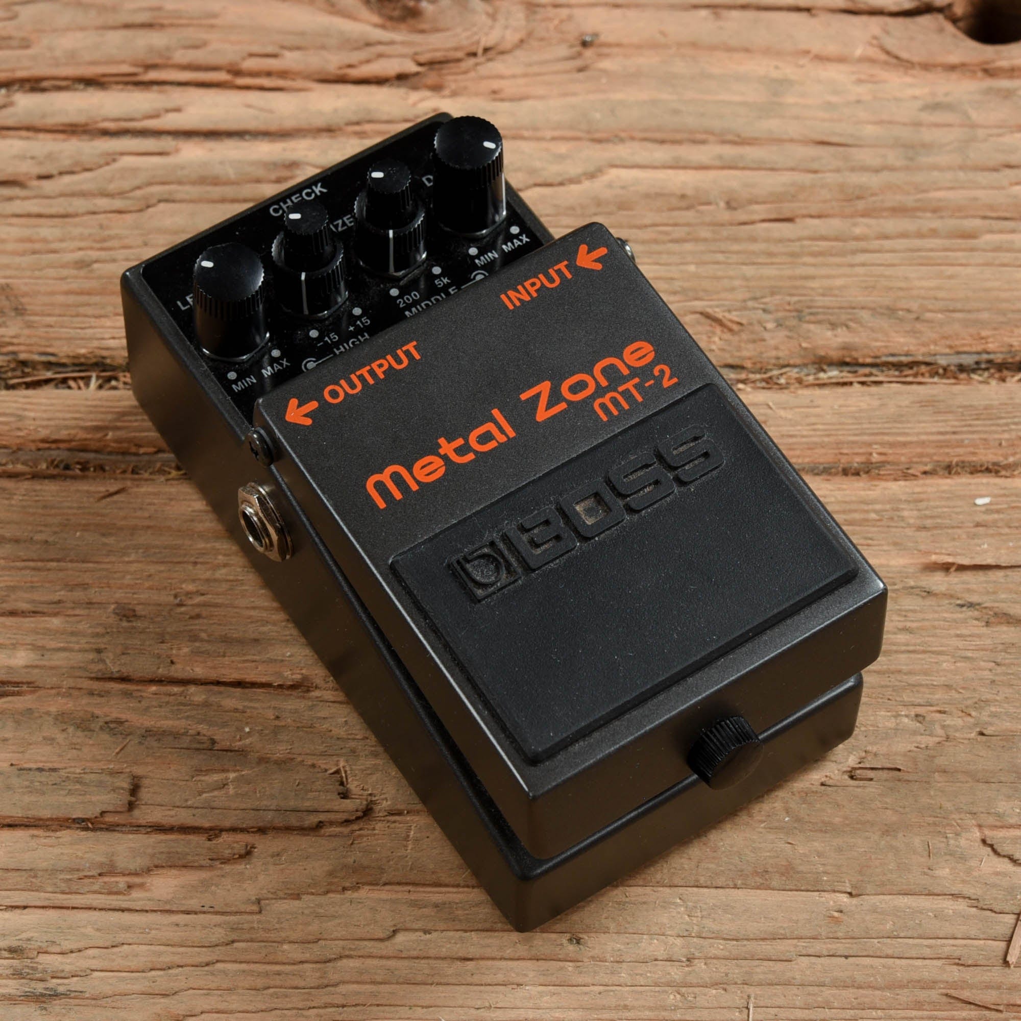 Metalzone Boss MT-2 Metal Zone – Chicago Music Exchange
